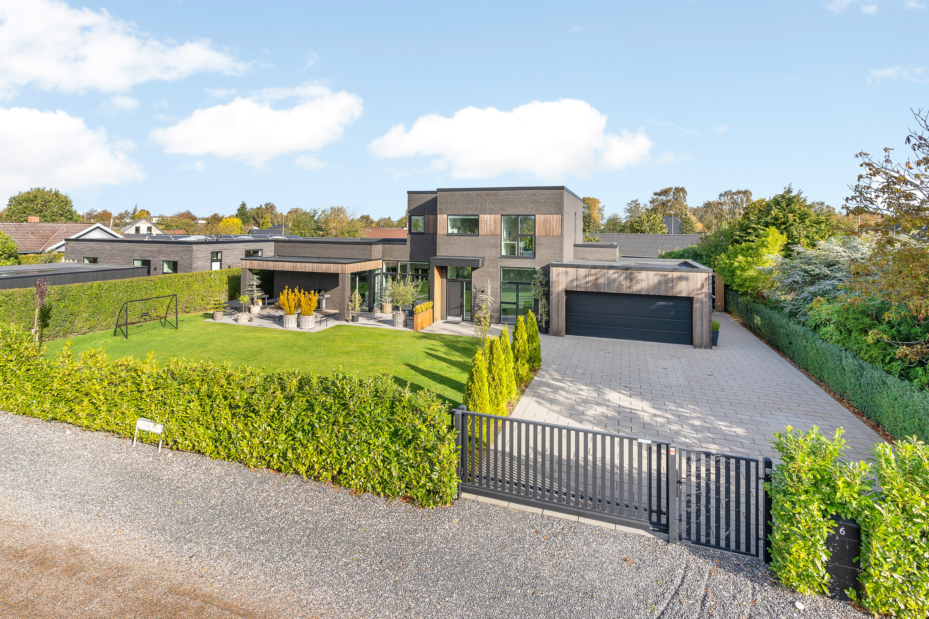 Fremhævet  billede i fuldskærmstilstand. Billede af Ålykkevej 6, 8240 Risskov