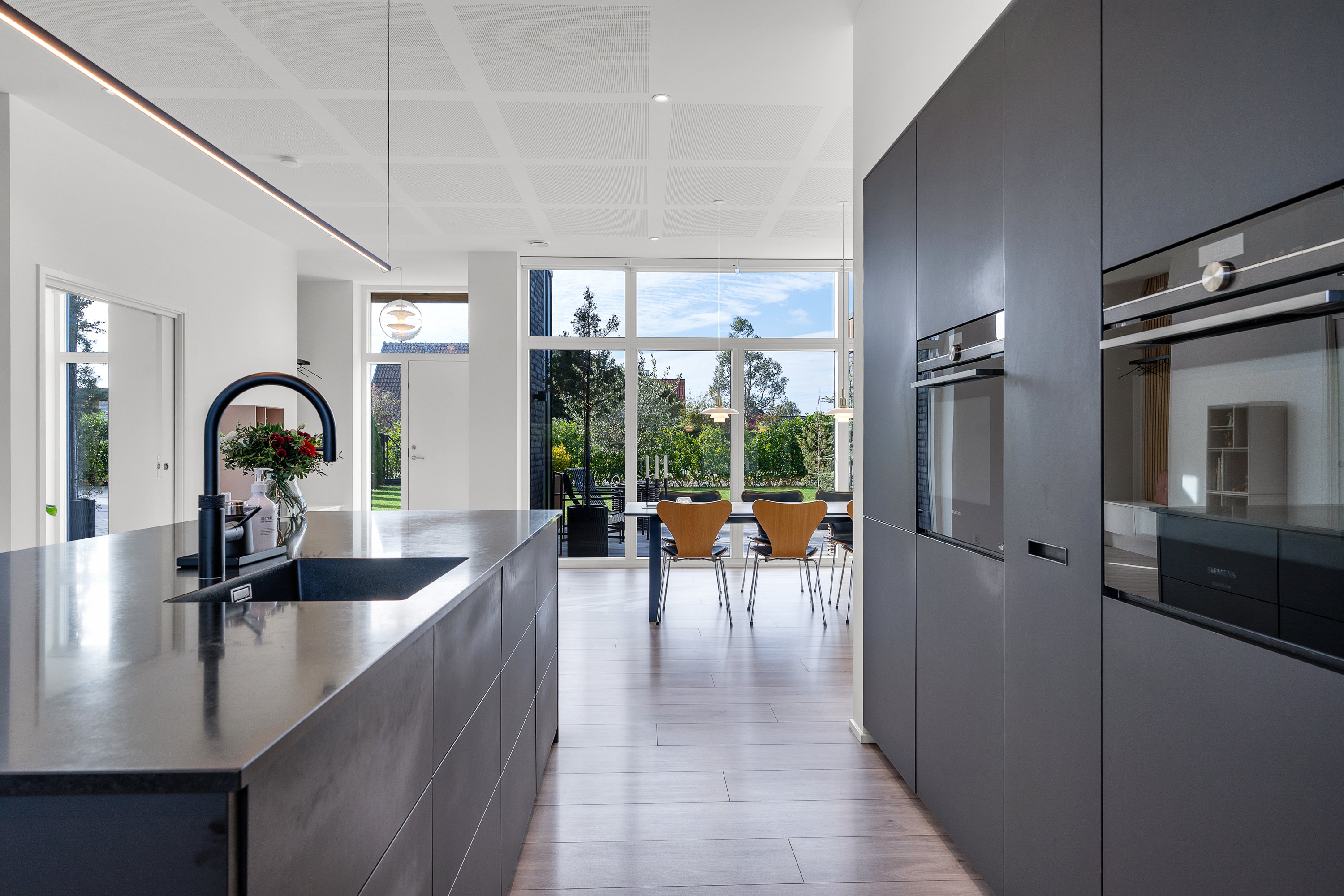 Fremhævet  billede i fuldskærmstilstand. Billede af Ålykkevej 6, 8240 Risskov