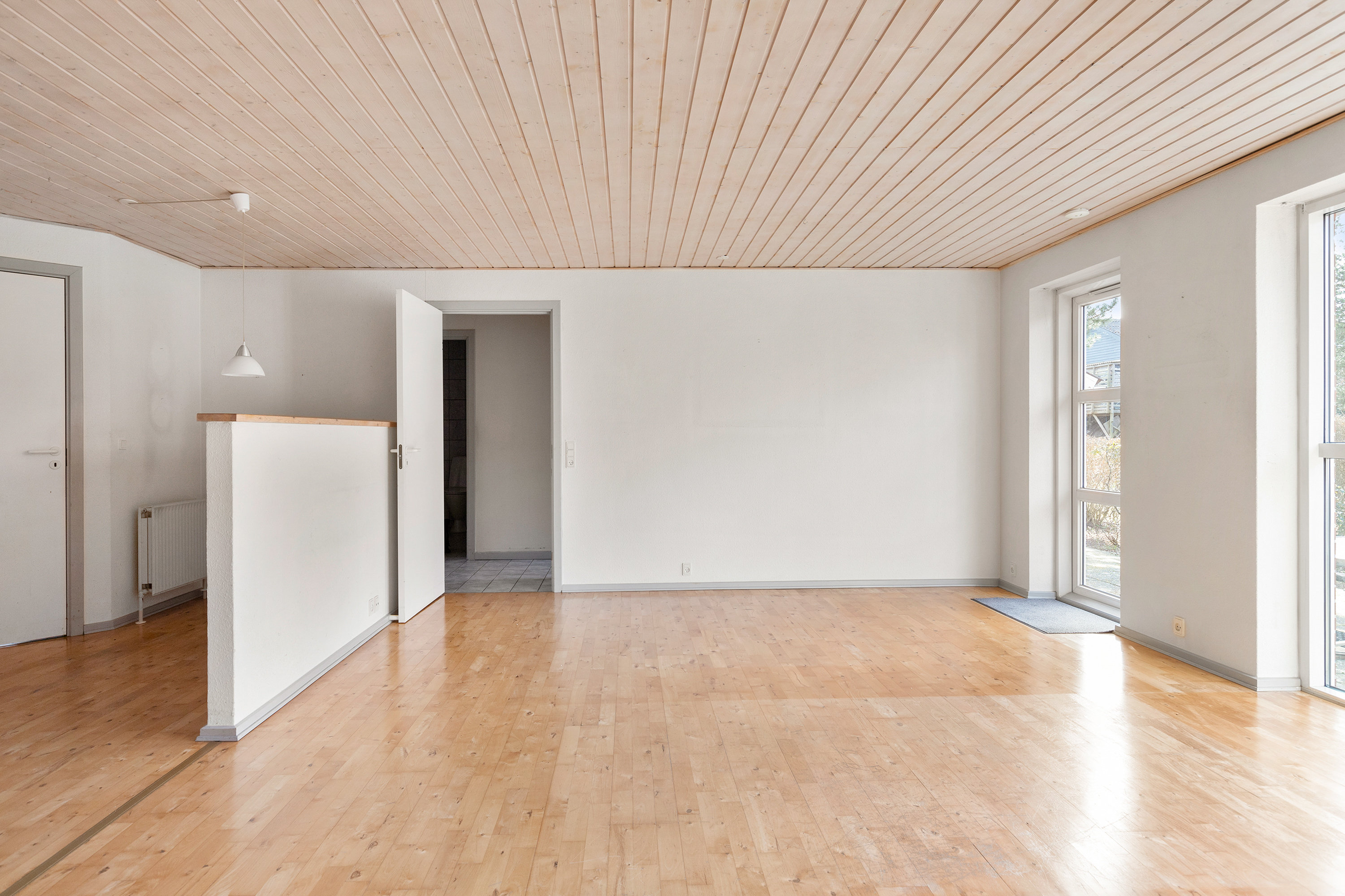 Fremhævet stue billede i fuldskærmstilstand. Billede af Åbredden 15, 9700 Brønderslev