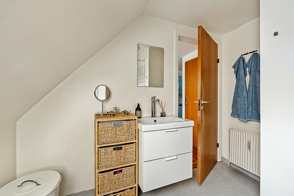 Fremhævet  billede i fuldskærmstilstand. Billede af Hjallesevej 13, 1., 5000 Odense C