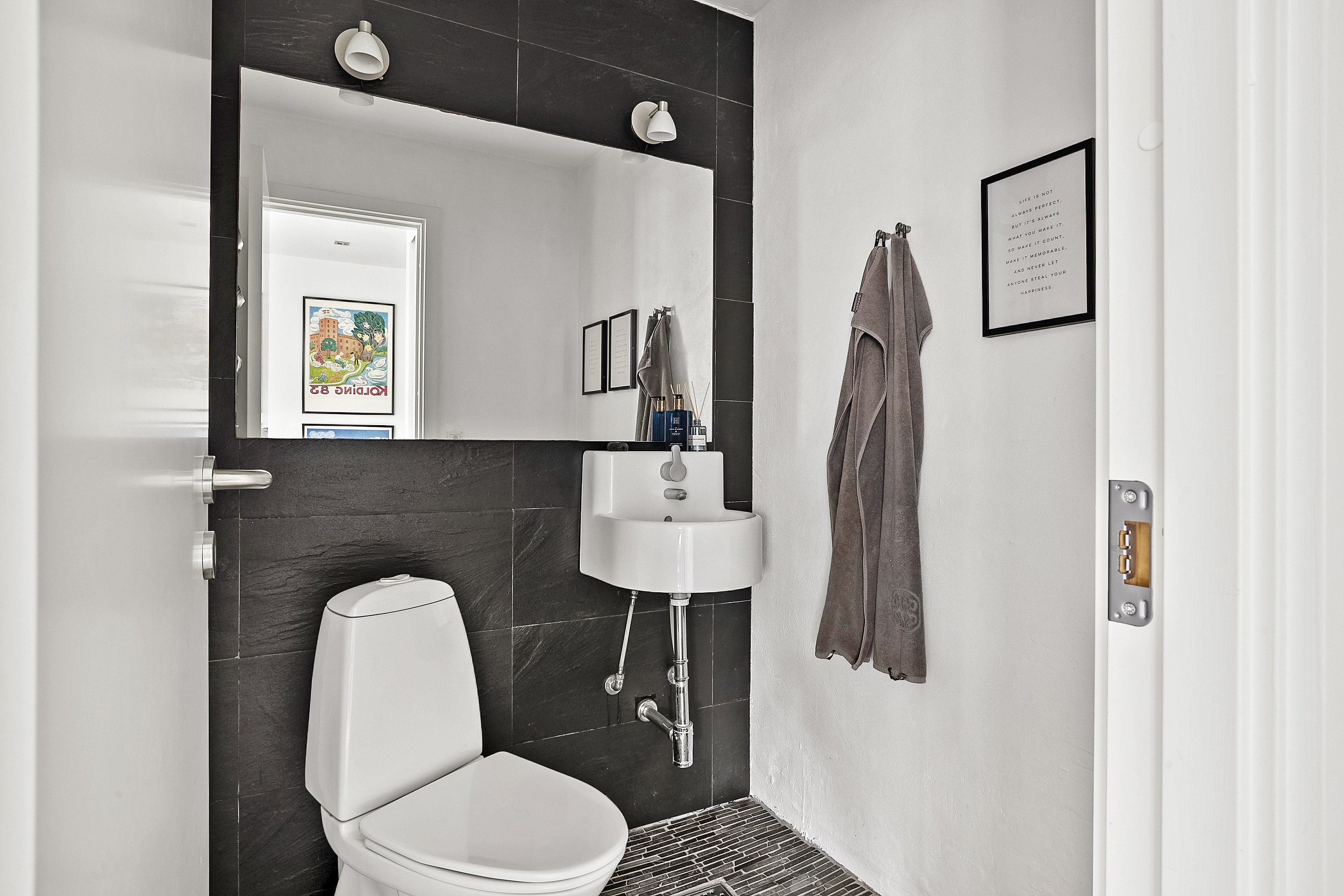 Fremhævet  billede i fuldskærmstilstand. Billede af Egernvej 17, Strandhuse, 6000 Kolding