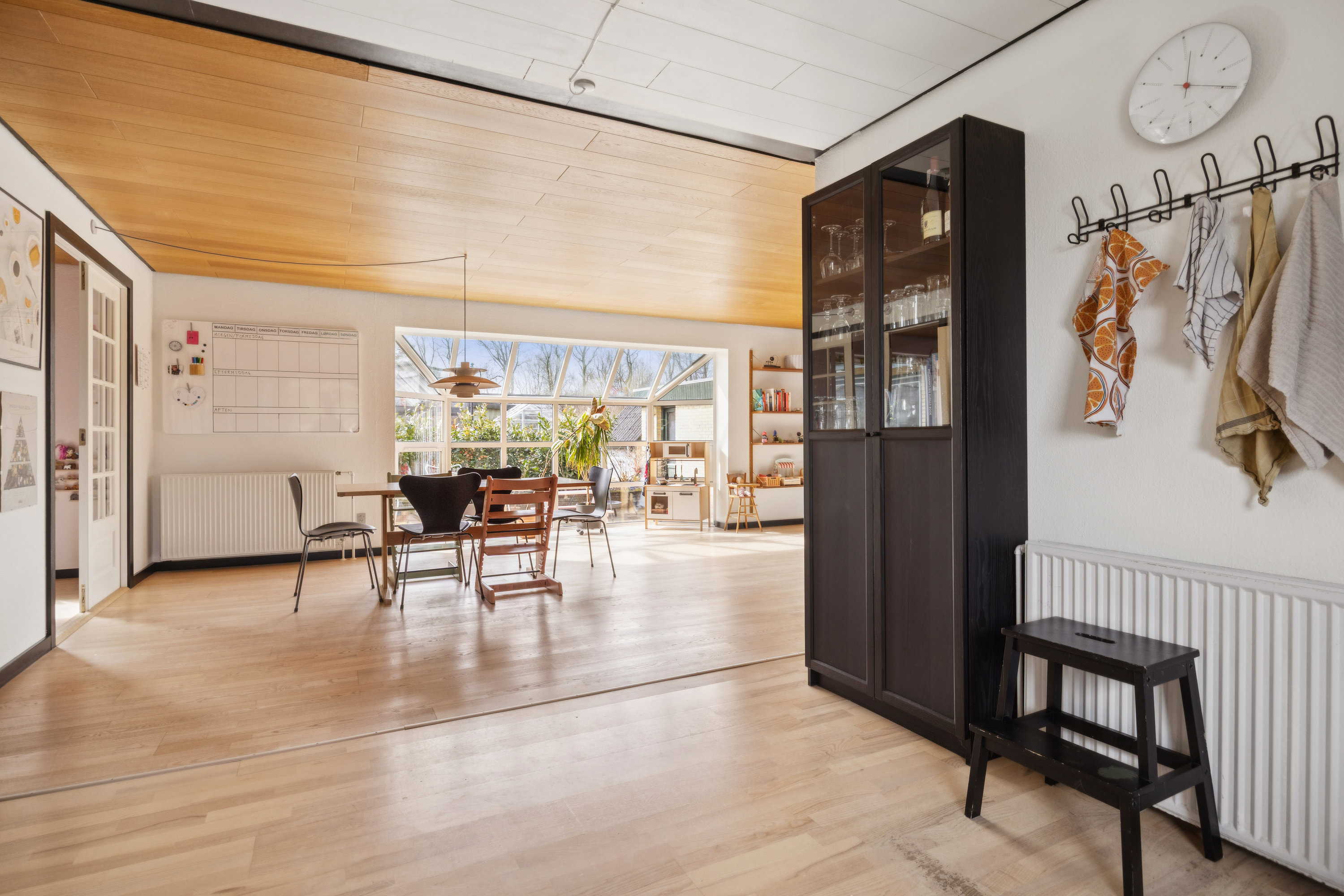 Fremhævet stue billede i fuldskærmstilstand. Billede af Esbjergparken 6, 9220 Aalborg Øst