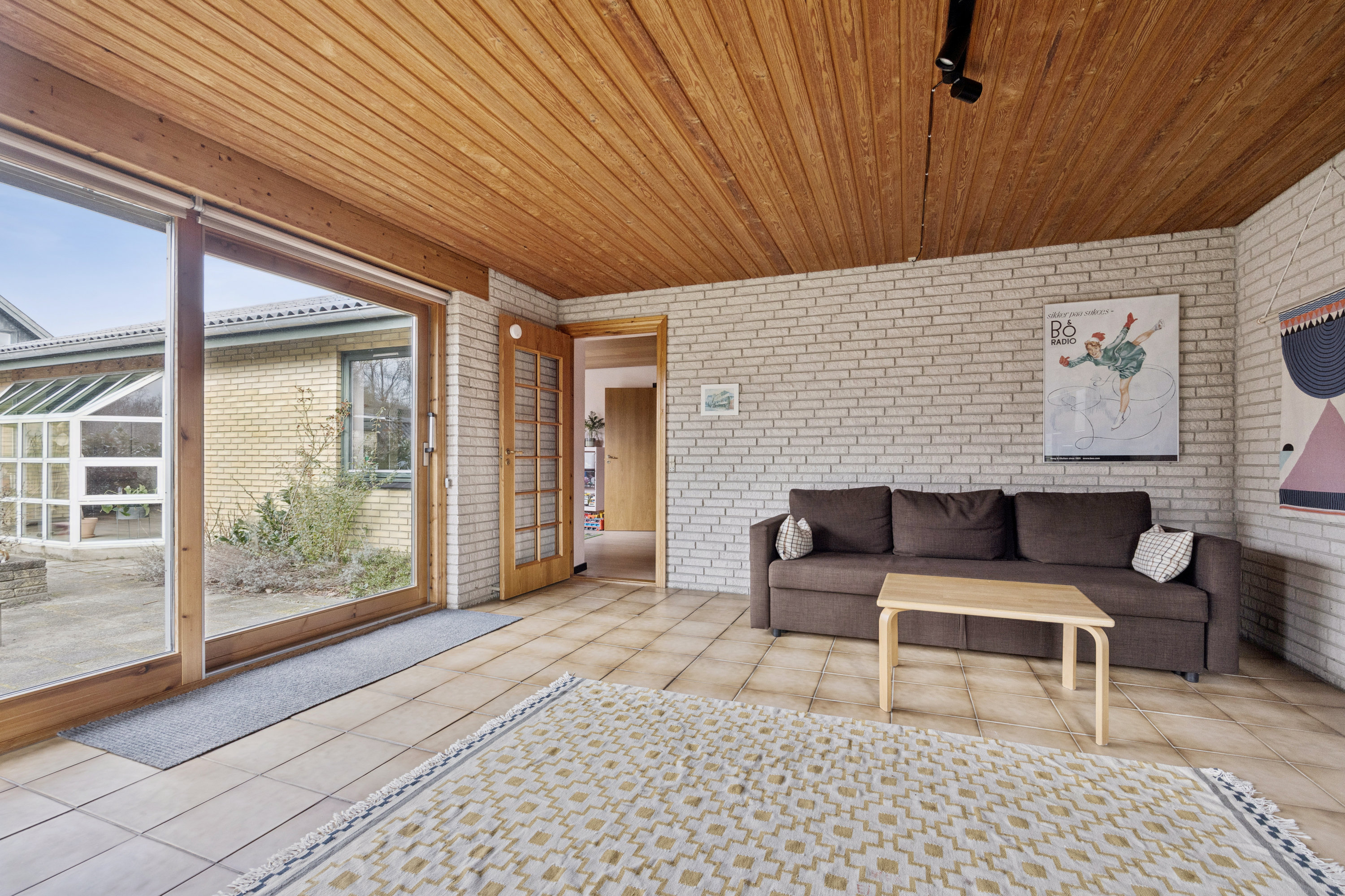 Fremhævet stue billede i fuldskærmstilstand. Billede af Esbjergparken 6, 9220 Aalborg Øst