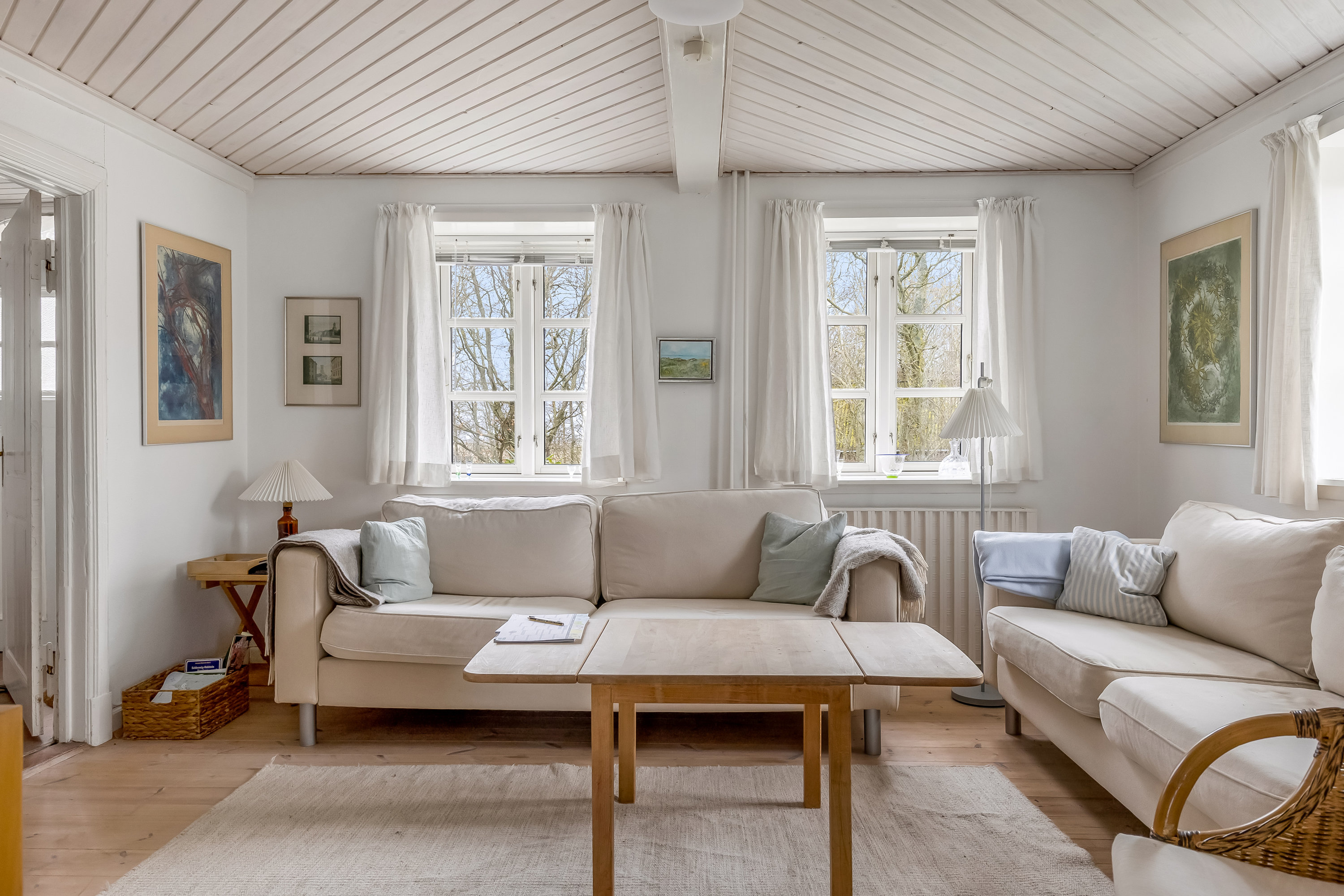 Fremhævet stue billede i fuldskærmstilstand. Billede af Rudbølvej 2, 6280 Højer