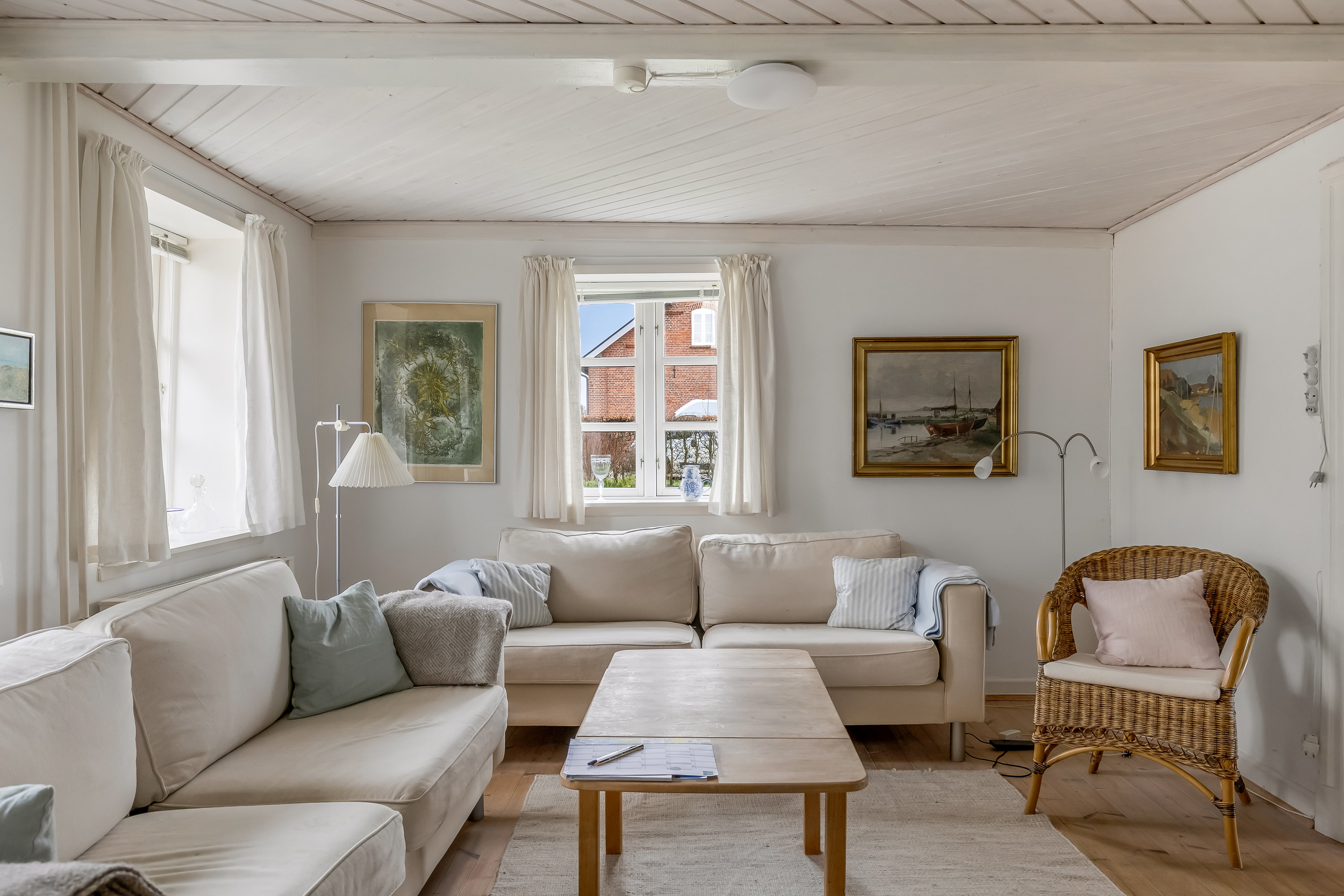 Fremhævet stue billede i fuldskærmstilstand. Billede af Rudbølvej 2, 6280 Højer