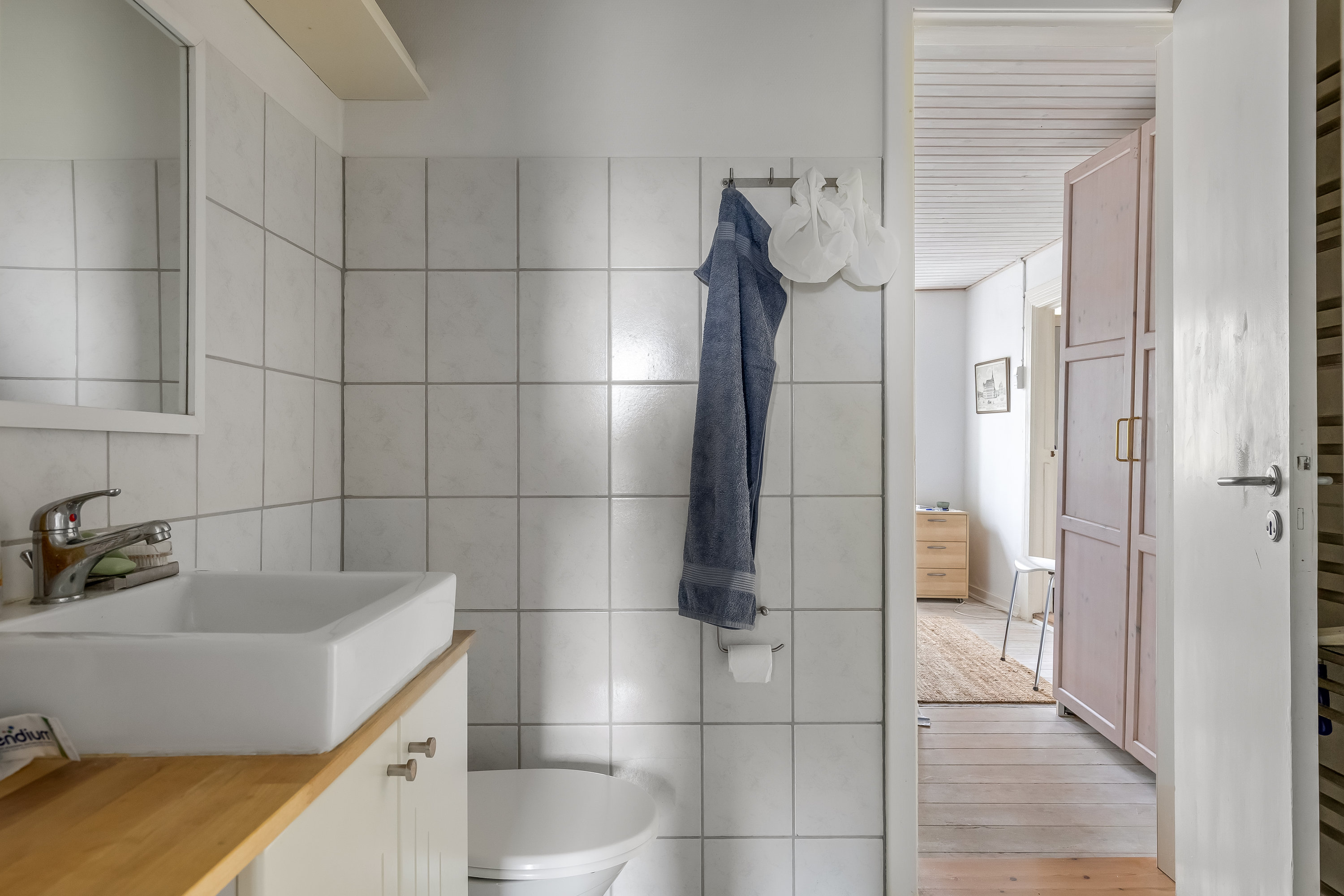 Fremhævet badeværelse billede i fuldskærmstilstand. Billede af Rudbølvej 2, 6280 Højer