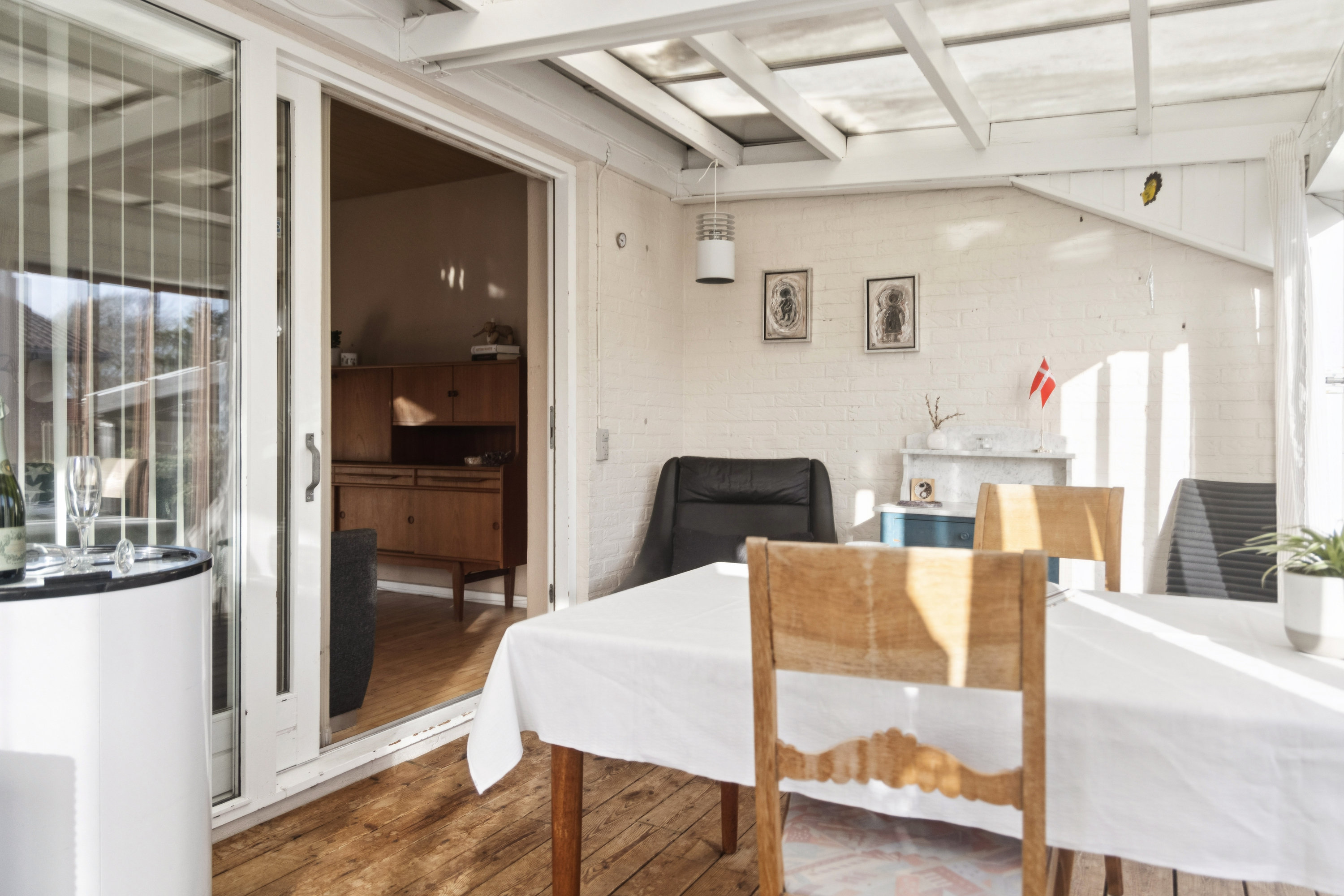 Fremhævet stue billede i fuldskærmstilstand. Billede af Rødkløvervej 15, 9430 Vadum