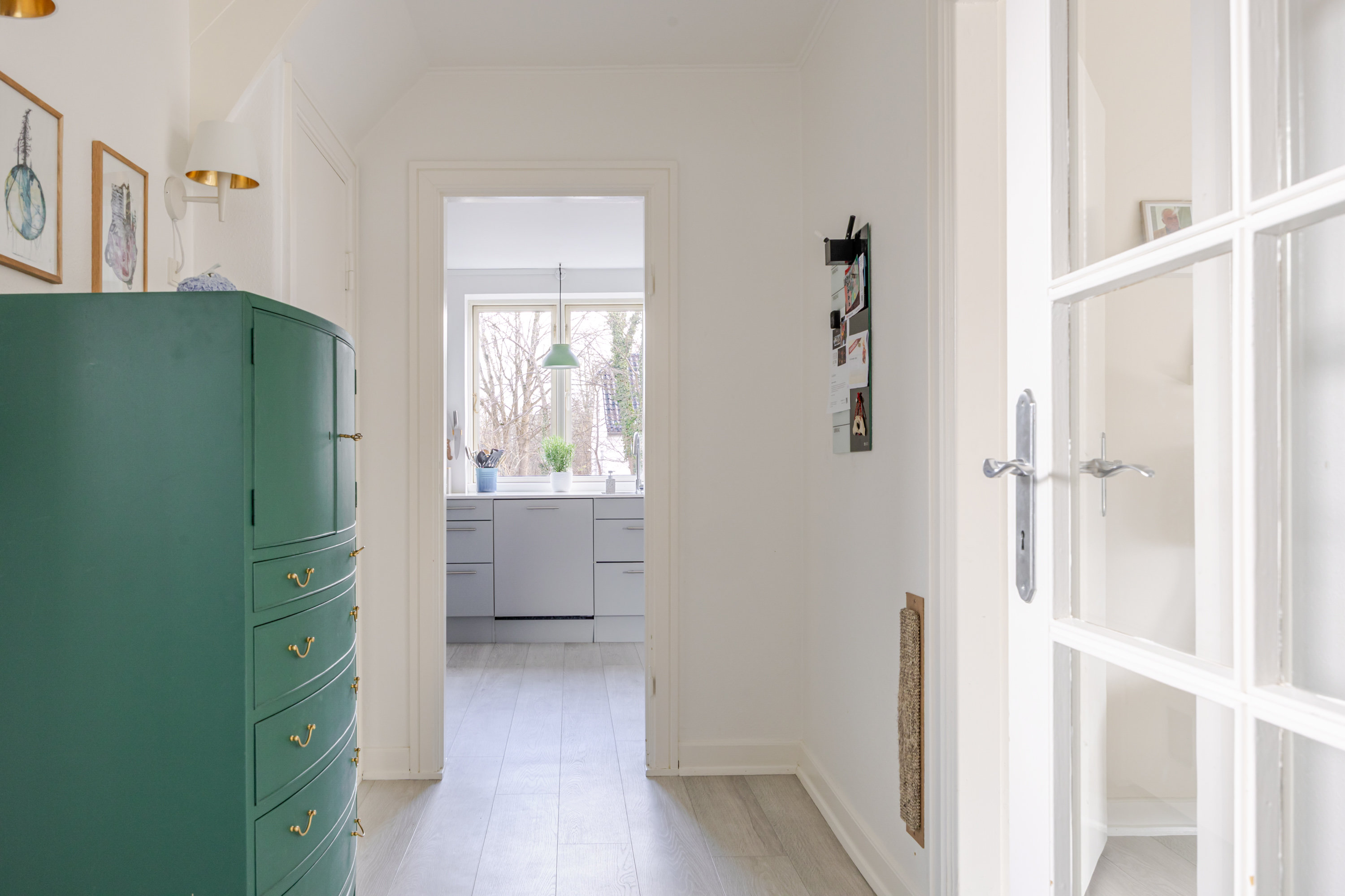 Fremhævet andet billede i fuldskærmstilstand. Billede af Emdrup Kærvej 2, 2400 København NV