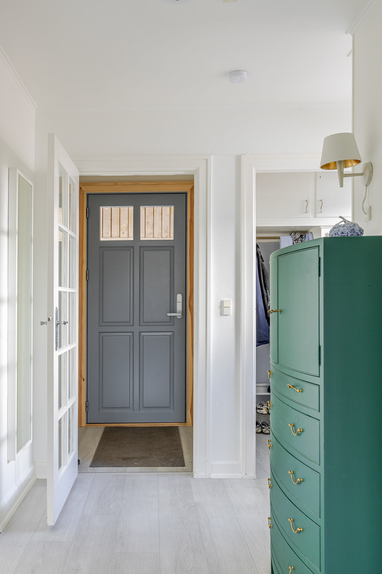 Fremhævet andet billede i fuldskærmstilstand. Billede af Emdrup Kærvej 2, 2400 København NV