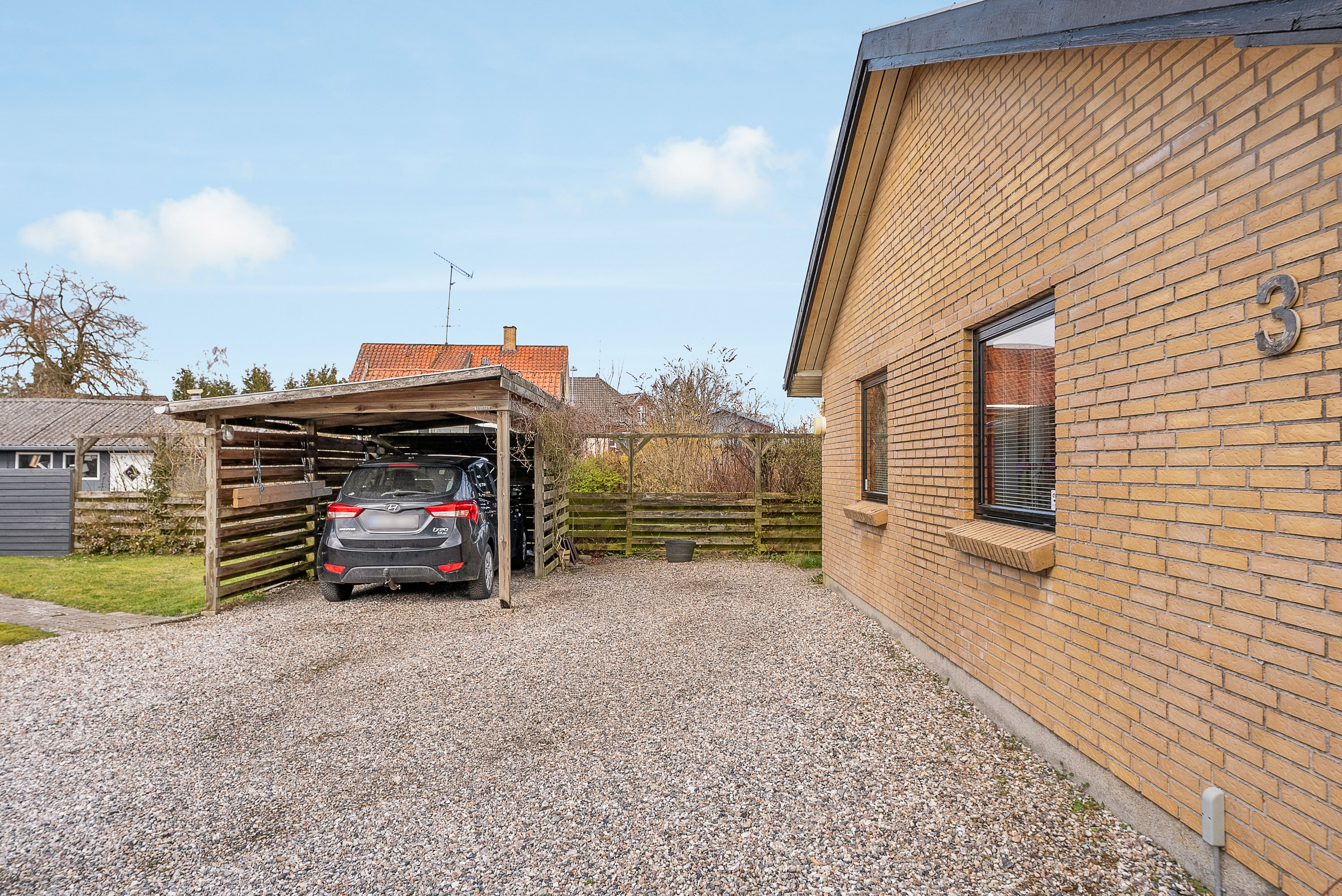 Fremhævet facade billede i fuldskærmstilstand. Billede af Tjørnevej 3, Korinth, 5600 Faaborg