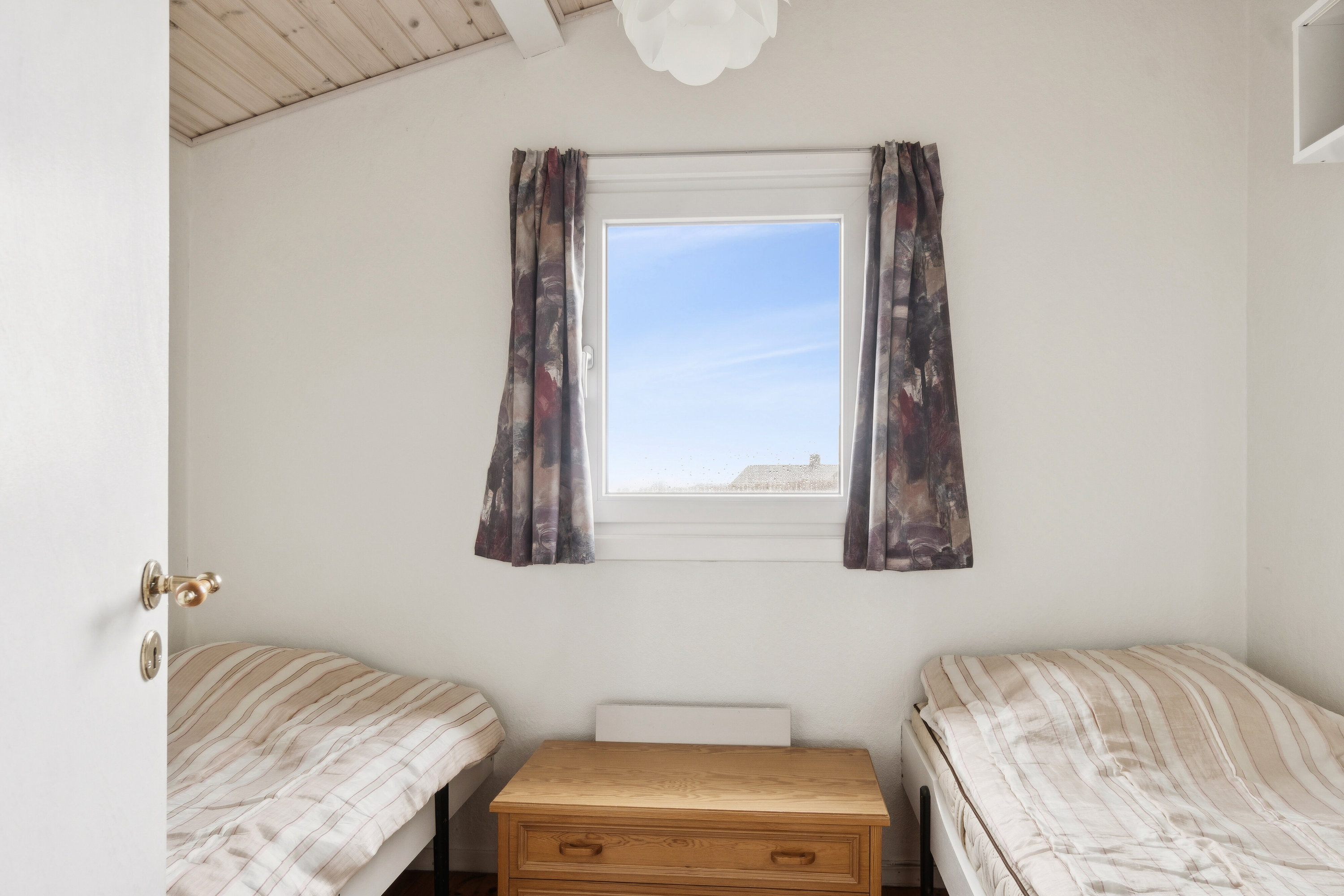 Fremhævet soveværelse billede i fuldskærmstilstand. Billede af Huginsvej 20, Drøsselbjerg, 4200 Slagelse