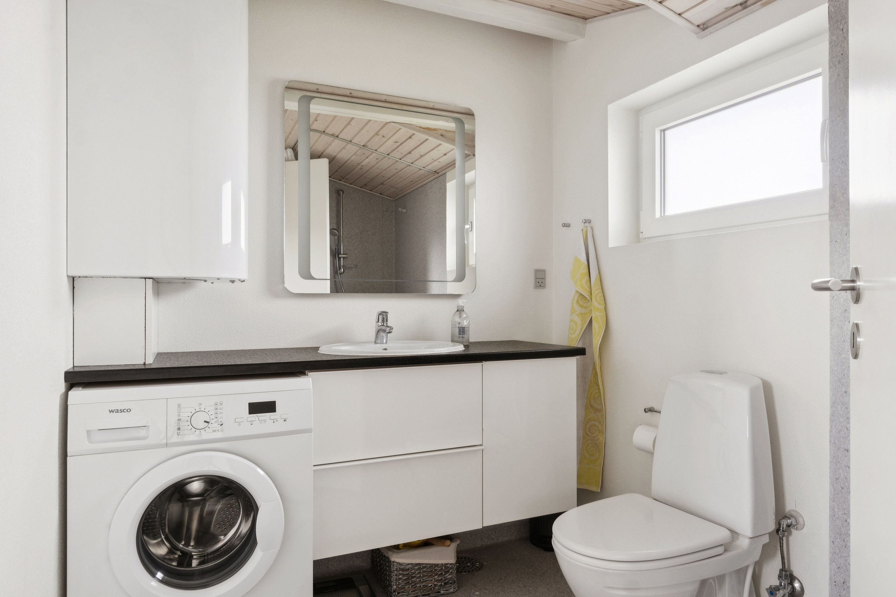 Fremhævet badeværelse billede i fuldskærmstilstand. Billede af Huginsvej 20, Drøsselbjerg, 4200 Slagelse