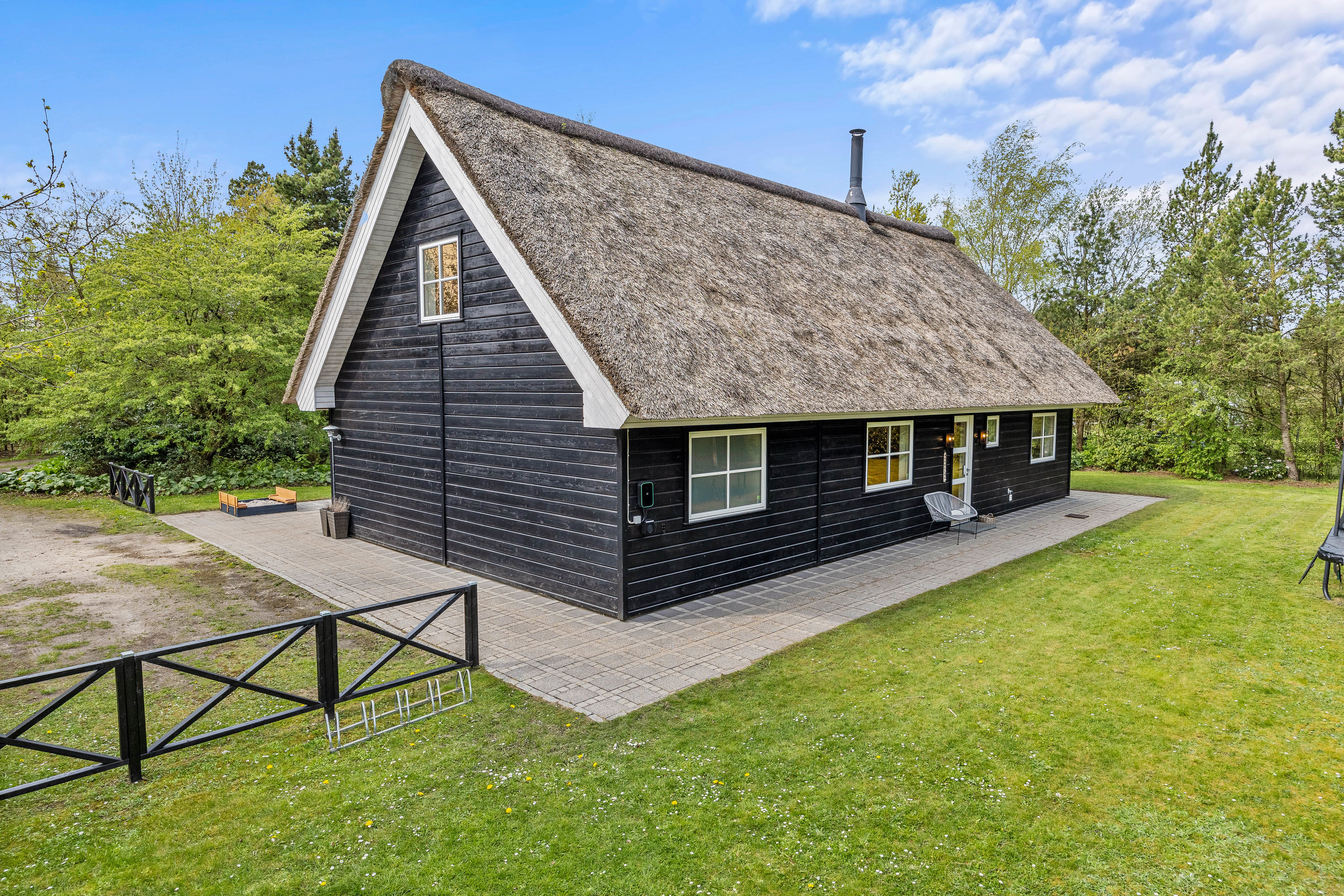 Fremhævet  billede i fuldskærmstilstand. Billede af Nordskrænten 19, Jegum, 6840 Oksbøl