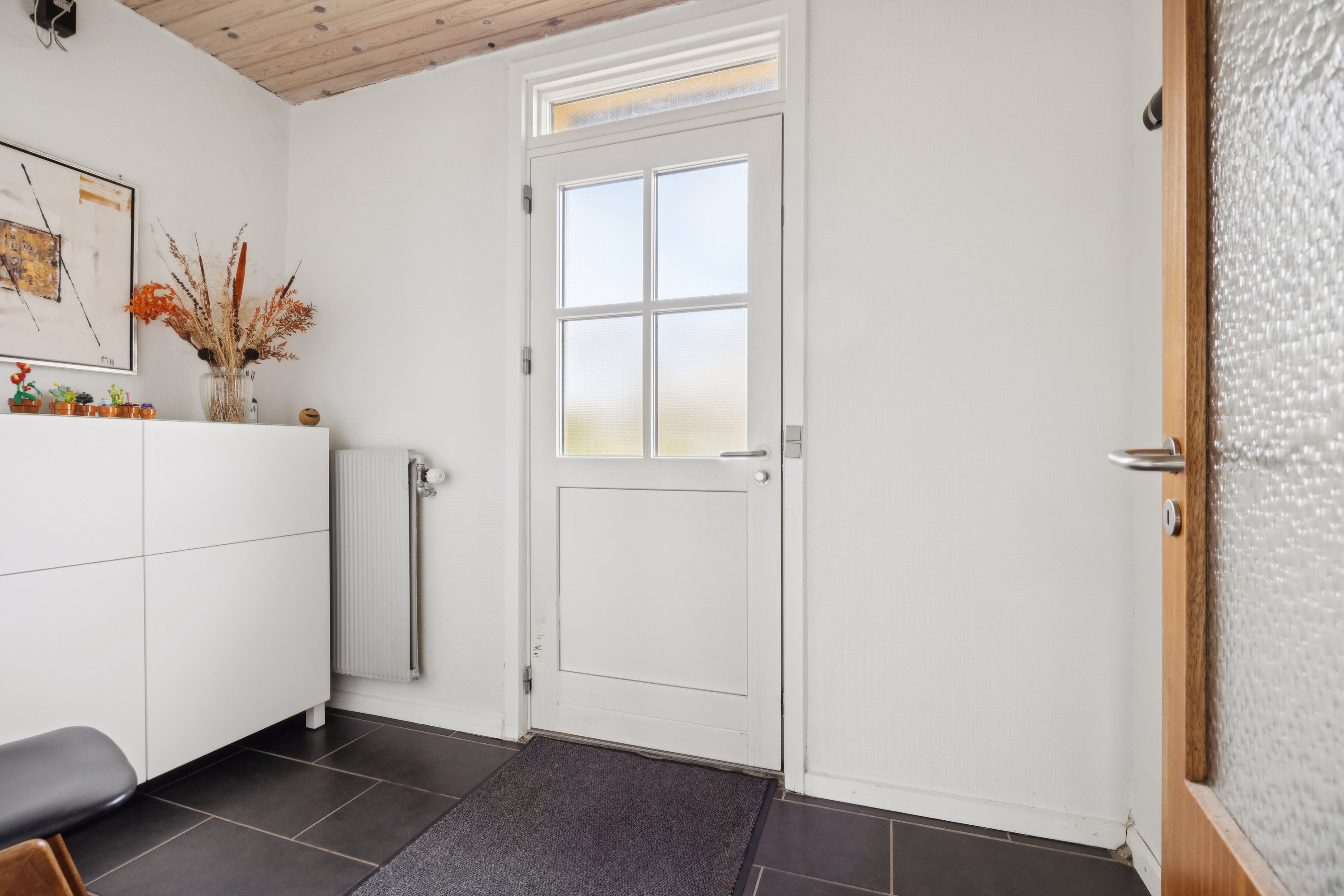 Fremhævet gang billede i fuldskærmstilstand. Billede af Vejlen 10, 9430 Vadum