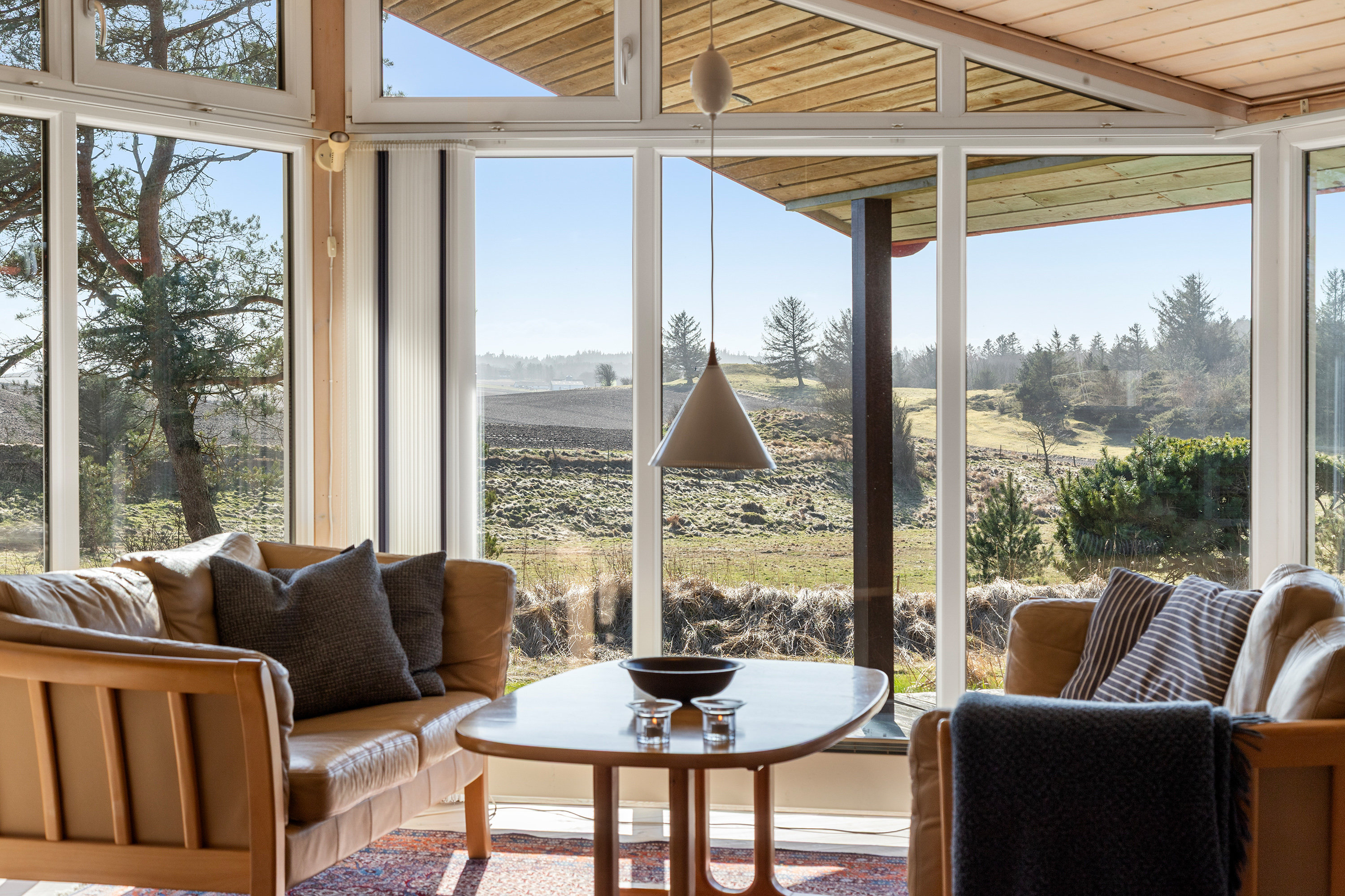 Fremhævet stue billede i fuldskærmstilstand. Billede af Perikumvej 54, Slettestrand, 9690 Fjerritslev