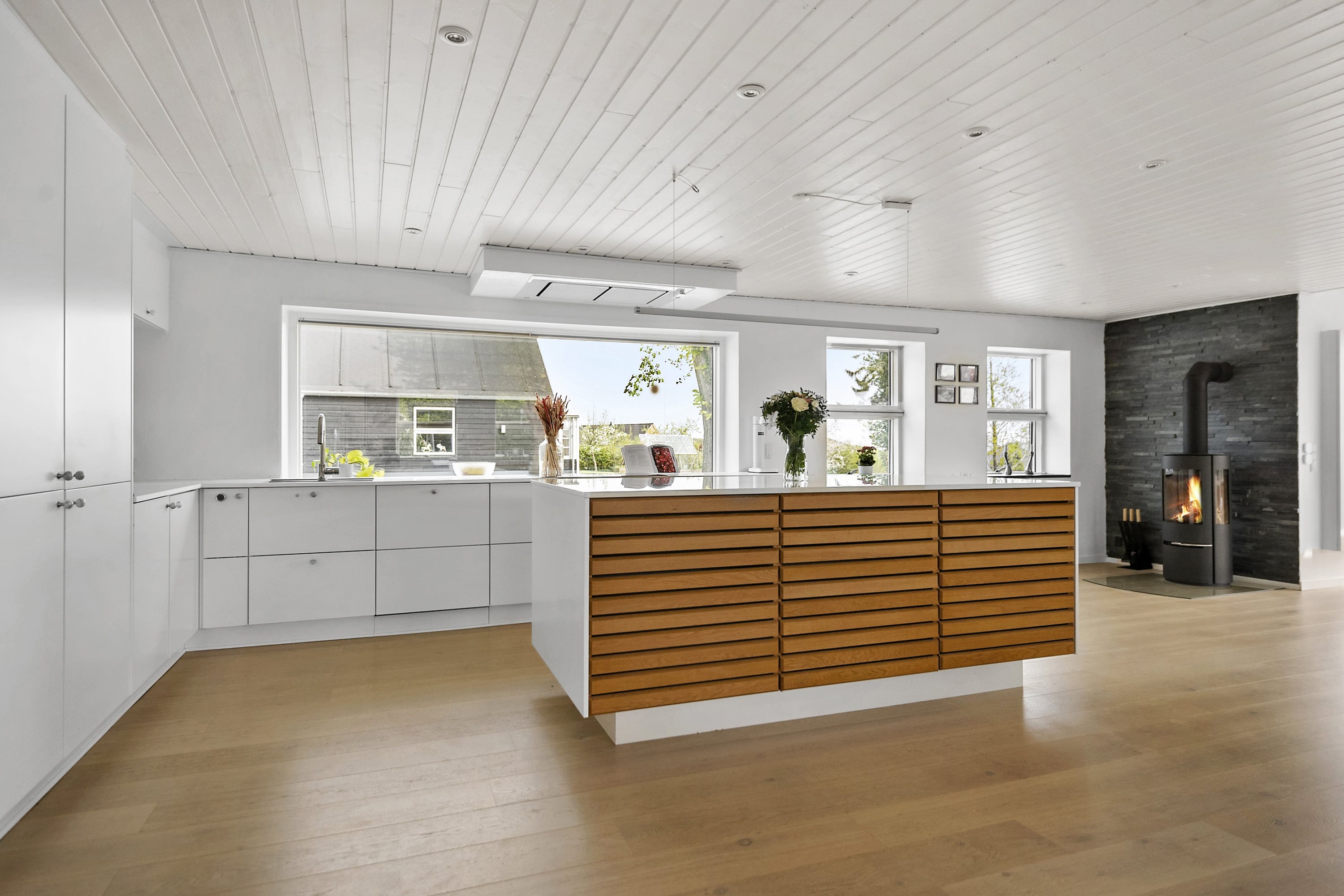 Fremhævet køkken billede i fuldskærmstilstand. Billede af Rønhøjs Ager 15, 8300 Odder