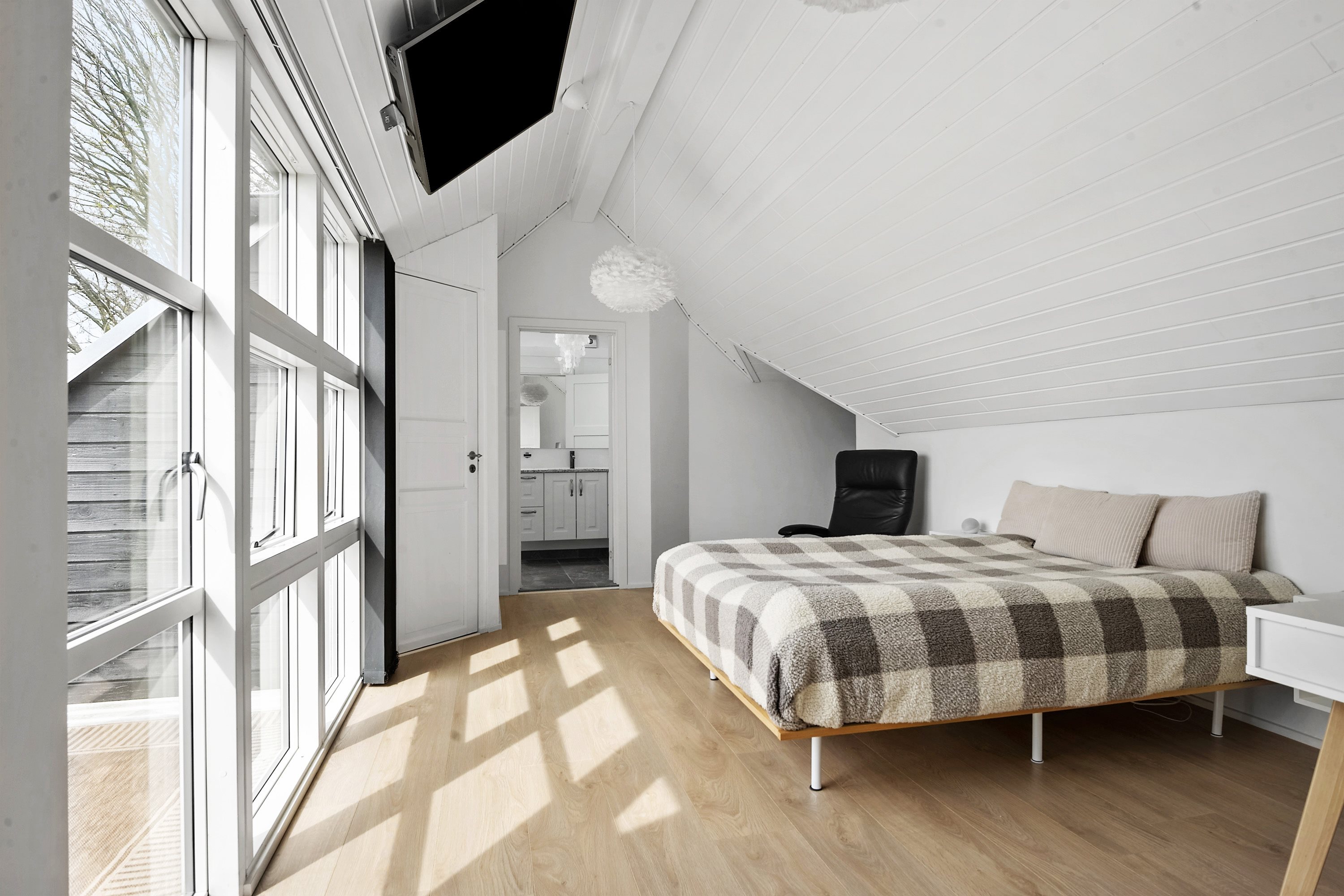 Fremhævet soveværelse billede i fuldskærmstilstand. Billede af Rønhøjs Ager 15, 8300 Odder