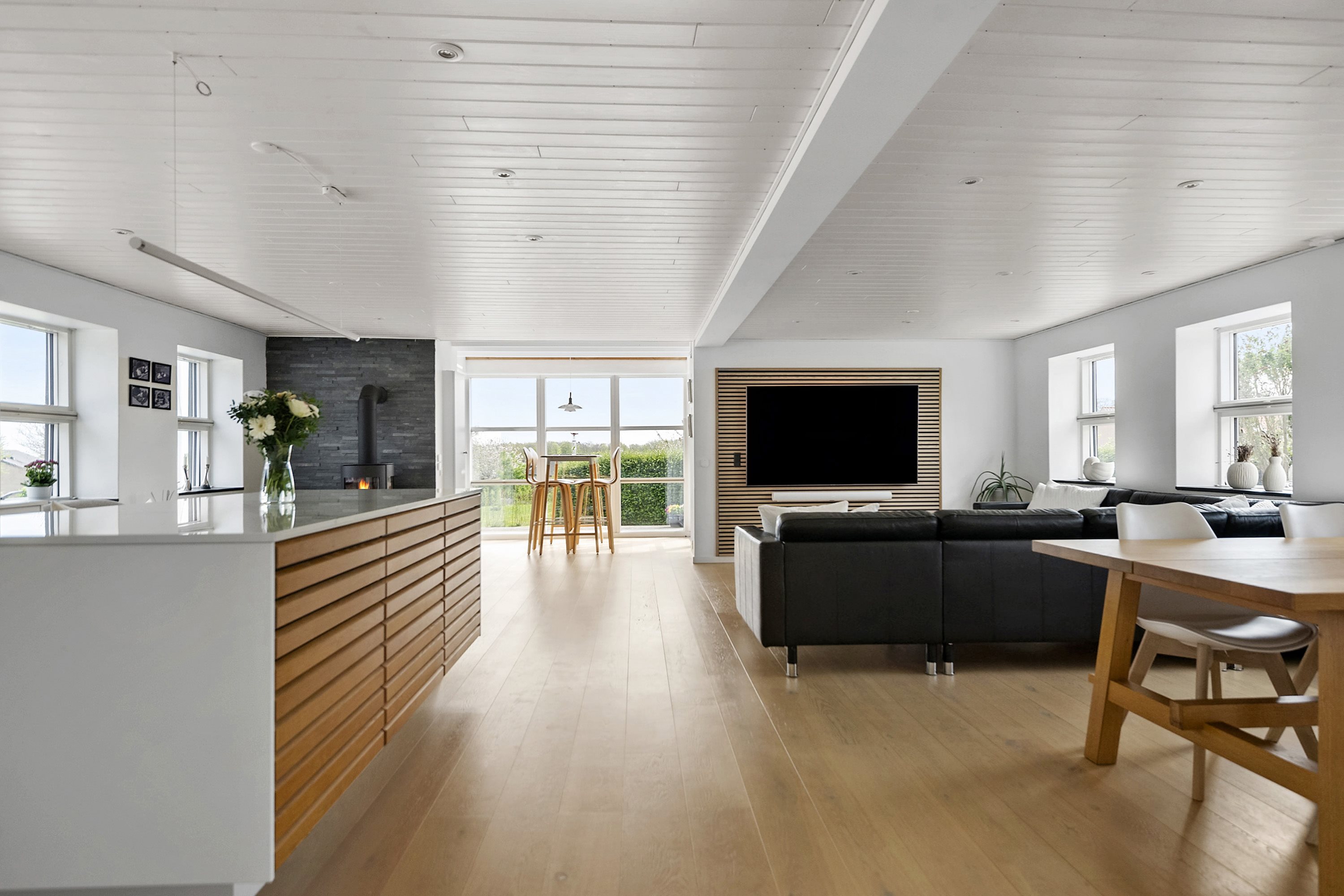 Fremhævet køkken billede i fuldskærmstilstand. Billede af Rønhøjs Ager 15, 8300 Odder