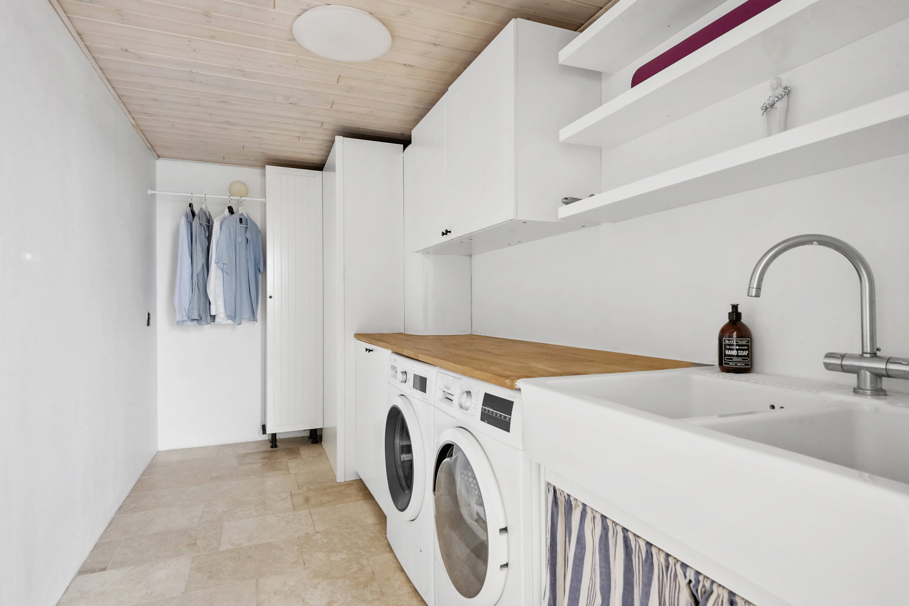 Fremhævet værelse billede i fuldskærmstilstand. Billede af Rønhøjs Ager 15, 8300 Odder