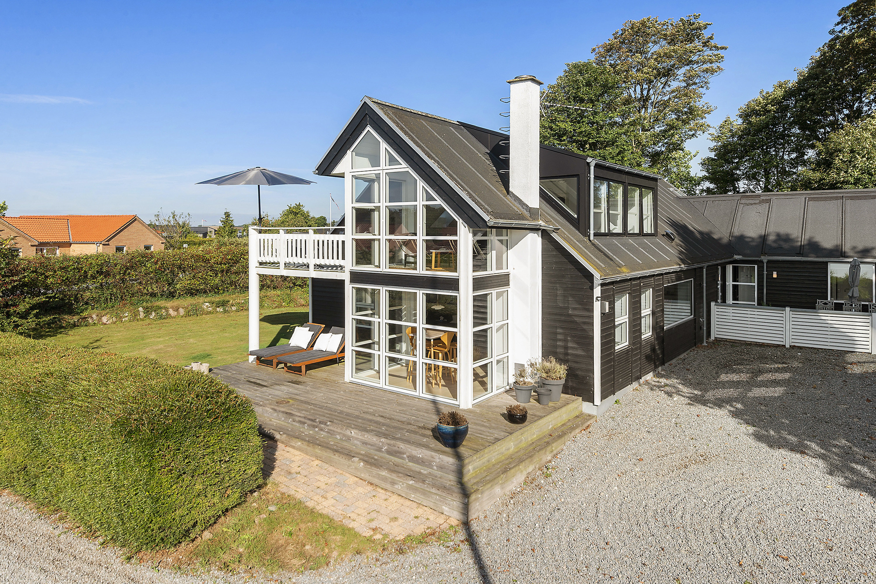 Fremhævet ejendommen billede i fuldskærmstilstand. Billede af Rønhøjs Ager 15, 8300 Odder