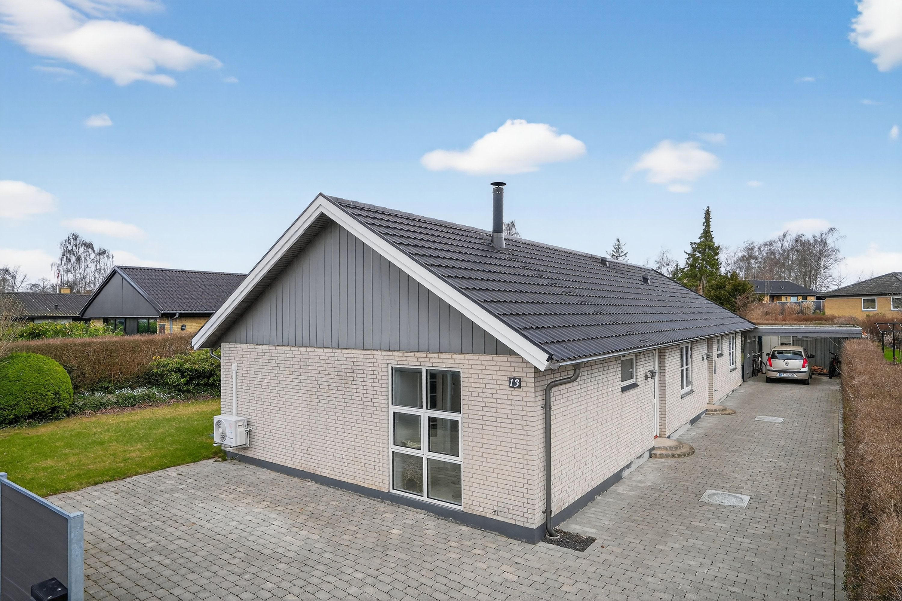 Fremhævet ejendommen billede i fuldskærmstilstand. Billede af Elmevej 13, 4390 Vipperød