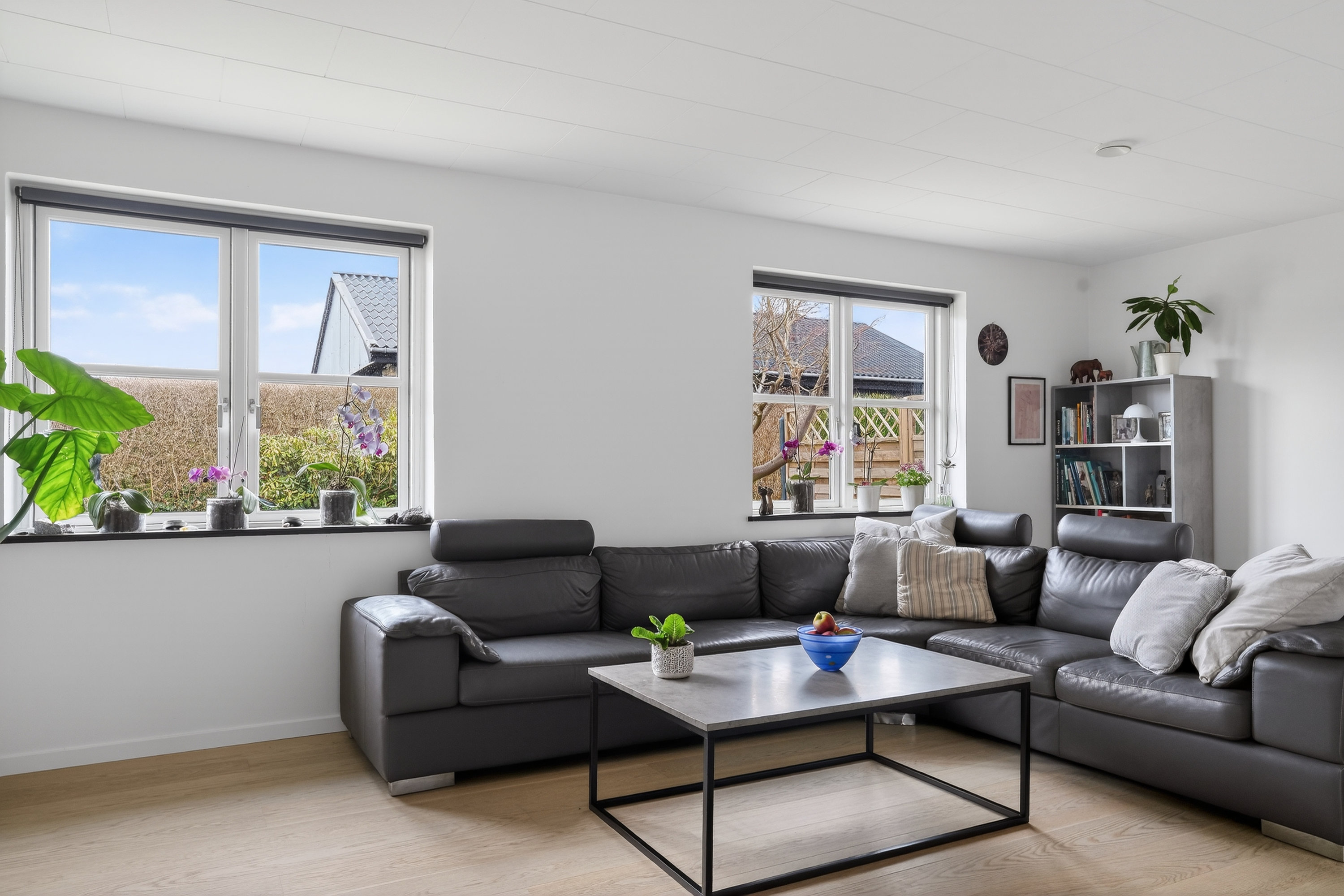 Fremhævet stue billede i fuldskærmstilstand. Billede af Elmevej 13, 4390 Vipperød