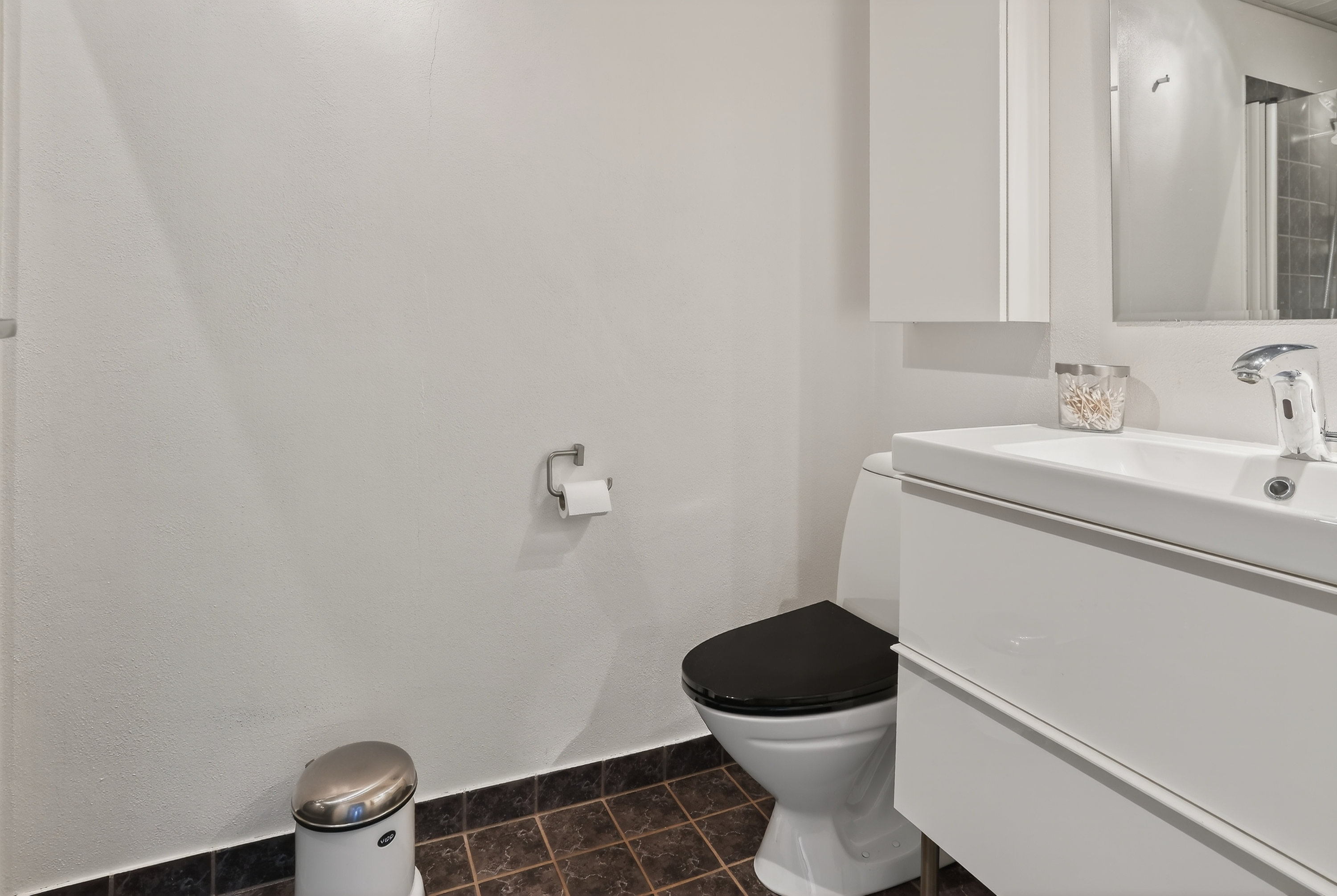 Fremhævet wc billede i fuldskærmstilstand. Billede af Maglegårdsvej 413, 3480 Fredensborg