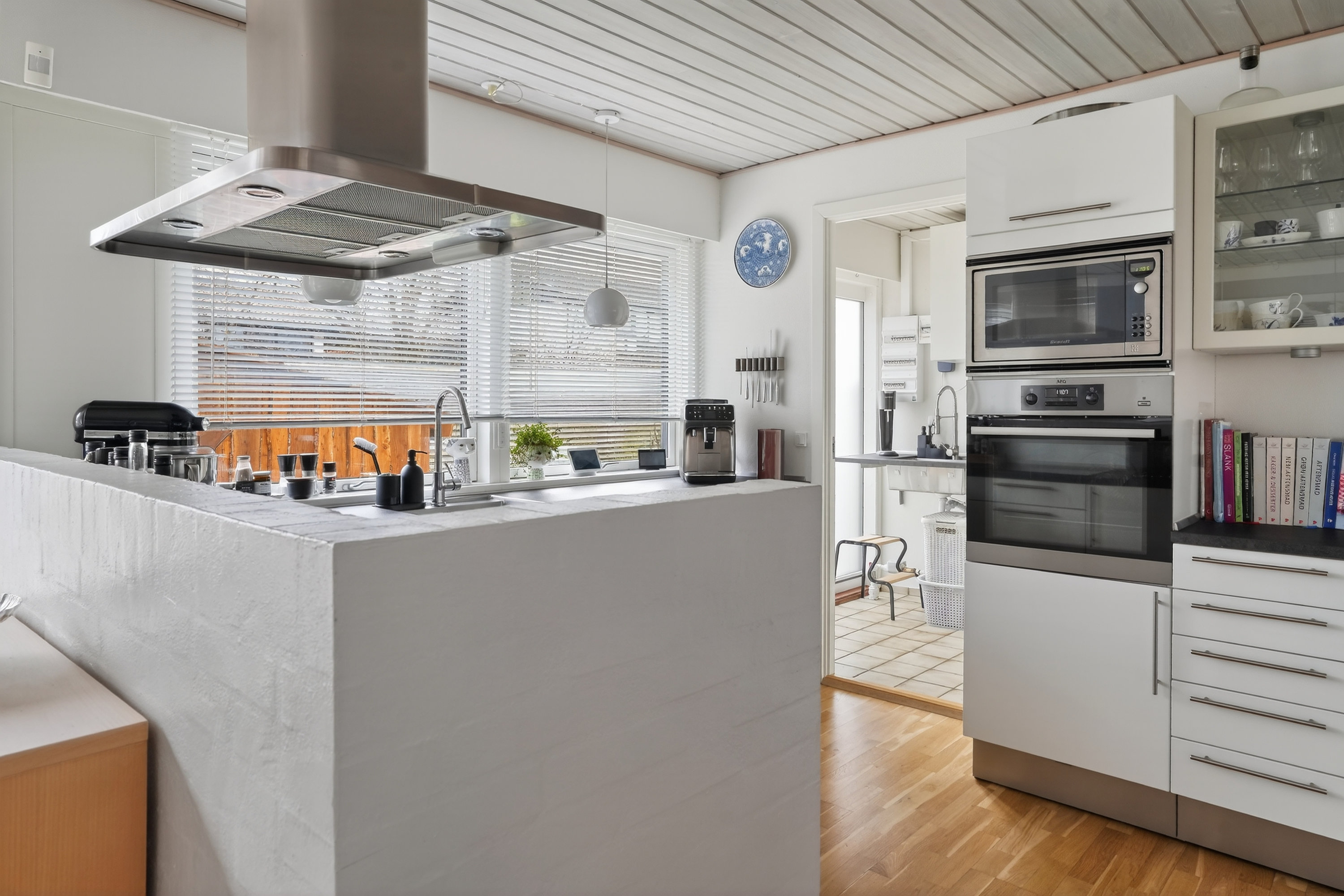 Fremhævet køkken billede i fuldskærmstilstand. Billede af Maglegårdsvej 413, 3480 Fredensborg