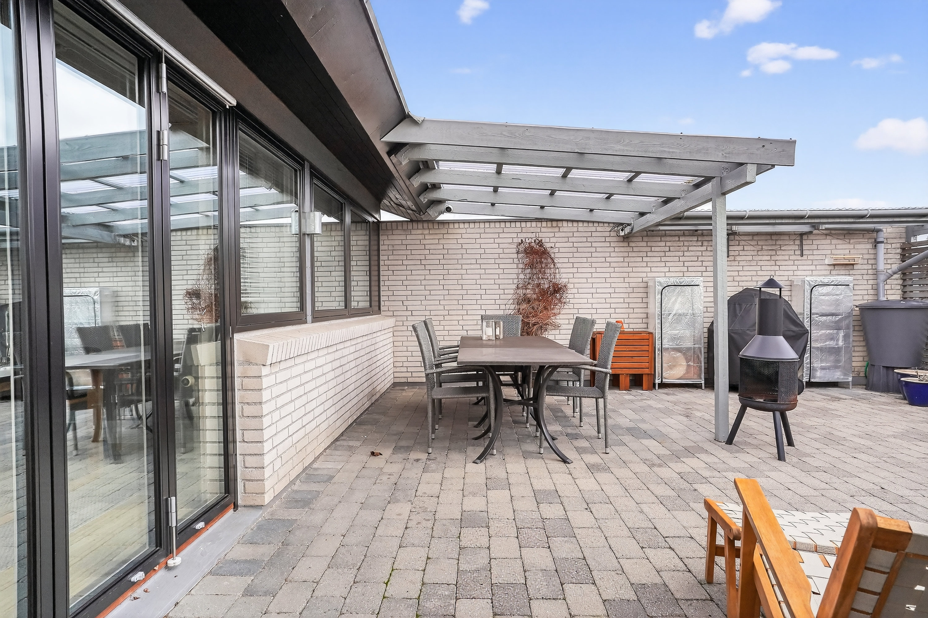 Fremhævet terrasse billede i fuldskærmstilstand. Billede af Maglegårdsvej 413, 3480 Fredensborg