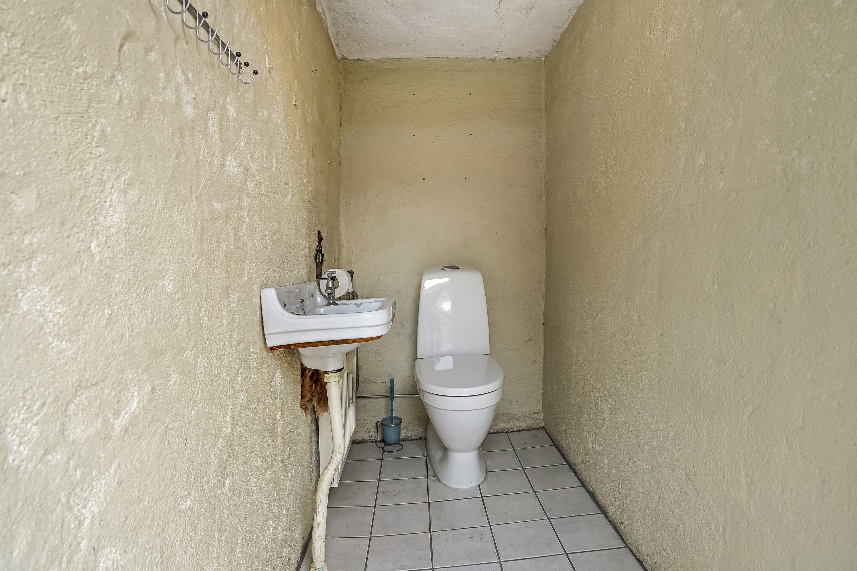 Fremhævet toilet billede i fuldskærmstilstand. Billede af Skibhusvej 102B, 5000 Odense C