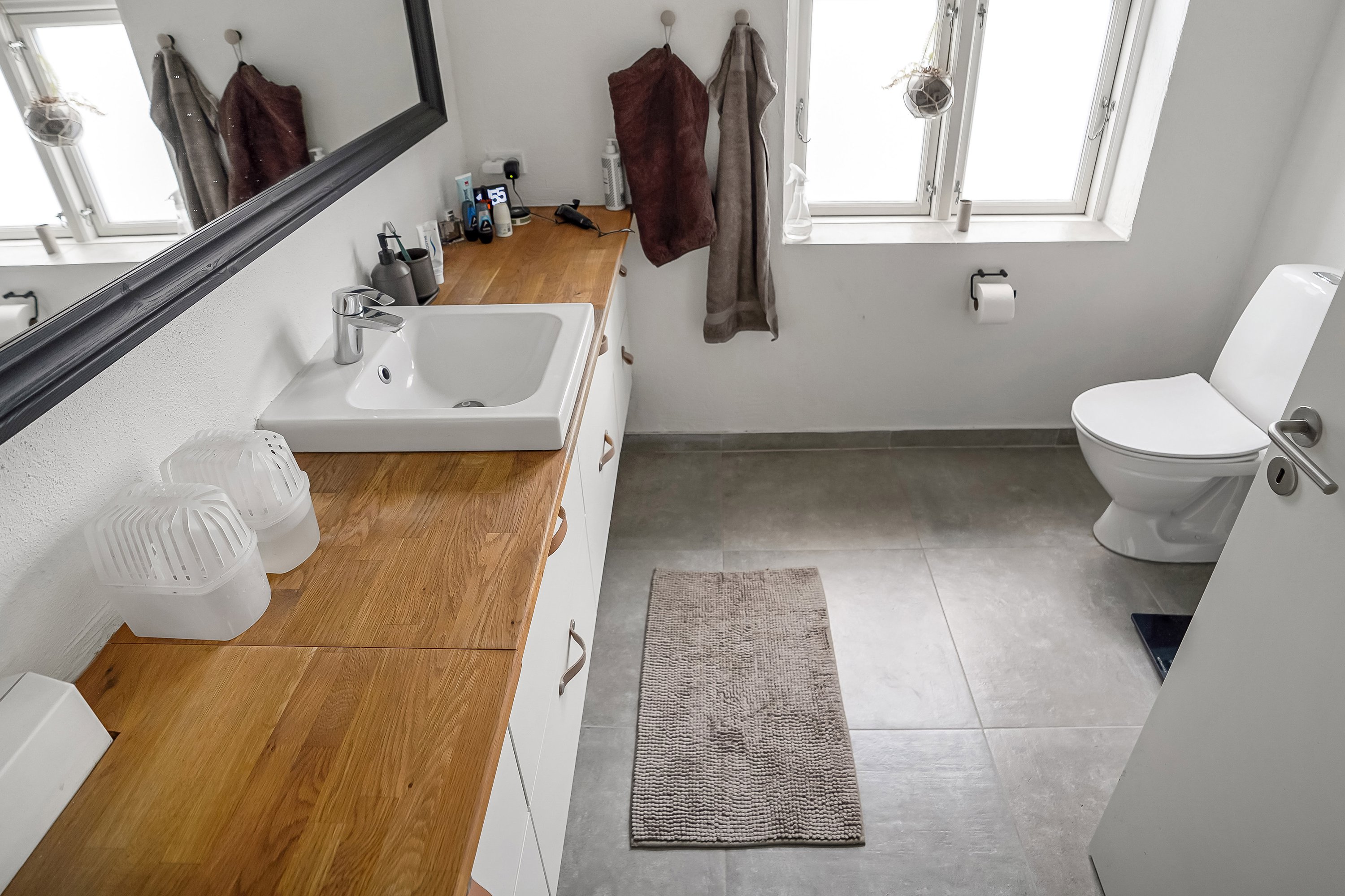 Fremhævet toilet billede i fuldskærmstilstand. Billede af Skibhusvej 102B, 5000 Odense C