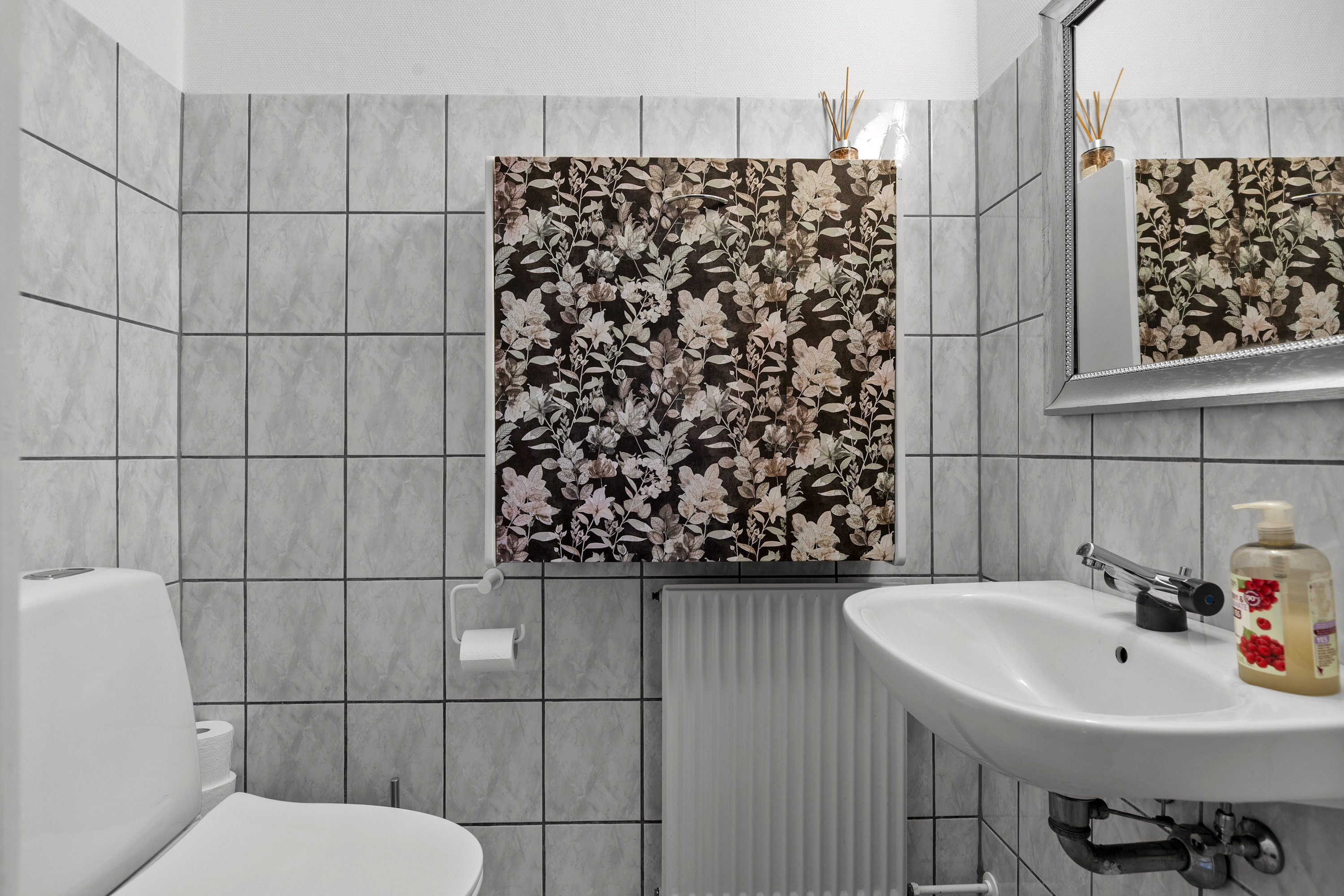 Fremhævet toilet billede i fuldskærmstilstand. Billede af Dianalundvej 29, 4293 Dianalund