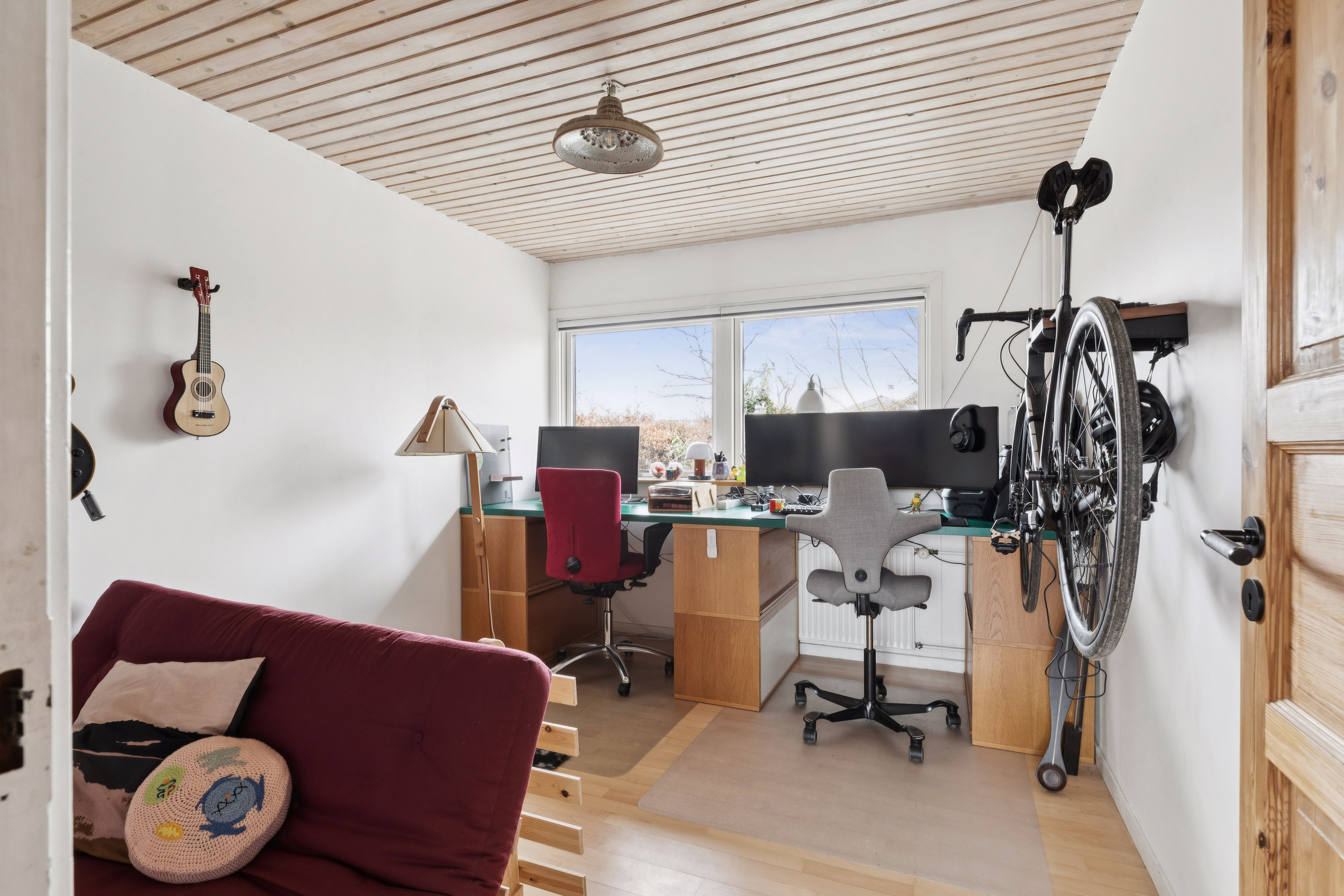 Fremhævet værelse billede i fuldskærmstilstand. Billede af Bådsmandsvej 34B, 2660 Brøndby Strand