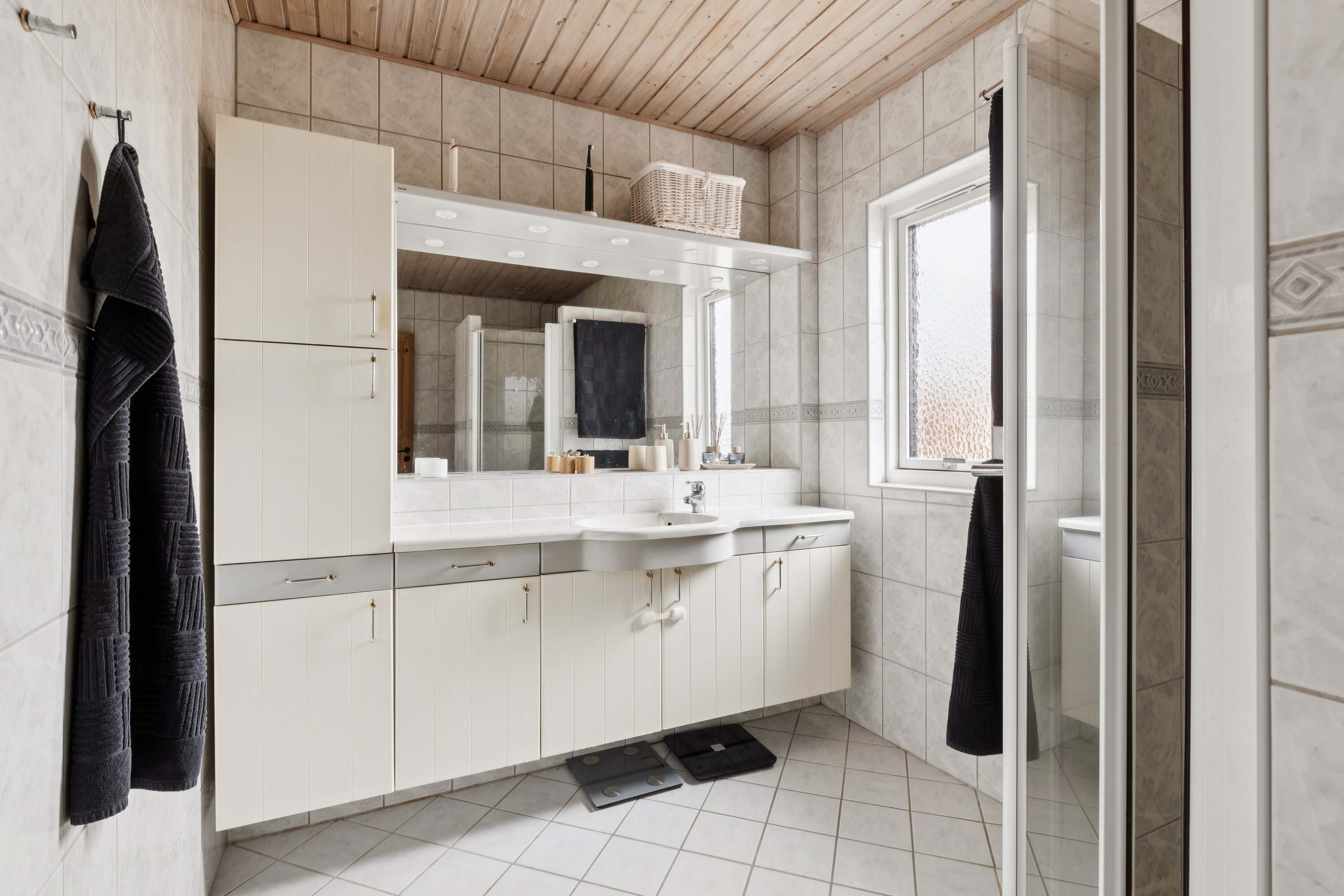 Fremhævet badeværelse billede i fuldskærmstilstand. Billede af Bådsmandsvej 34B, 2660 Brøndby Strand