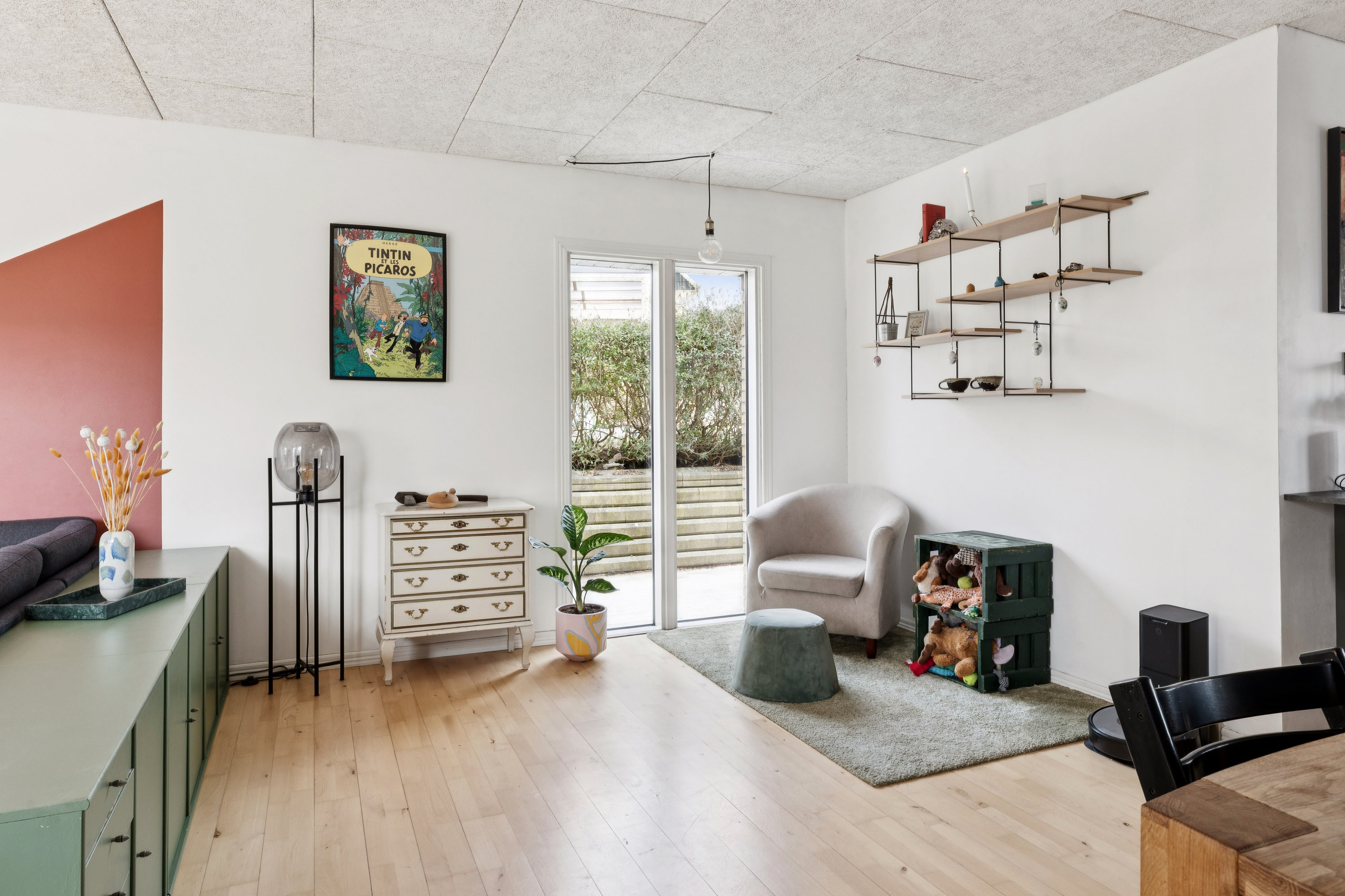 Fremhævet stue billede i fuldskærmstilstand. Billede af Bådsmandsvej 34B, 2660 Brøndby Strand