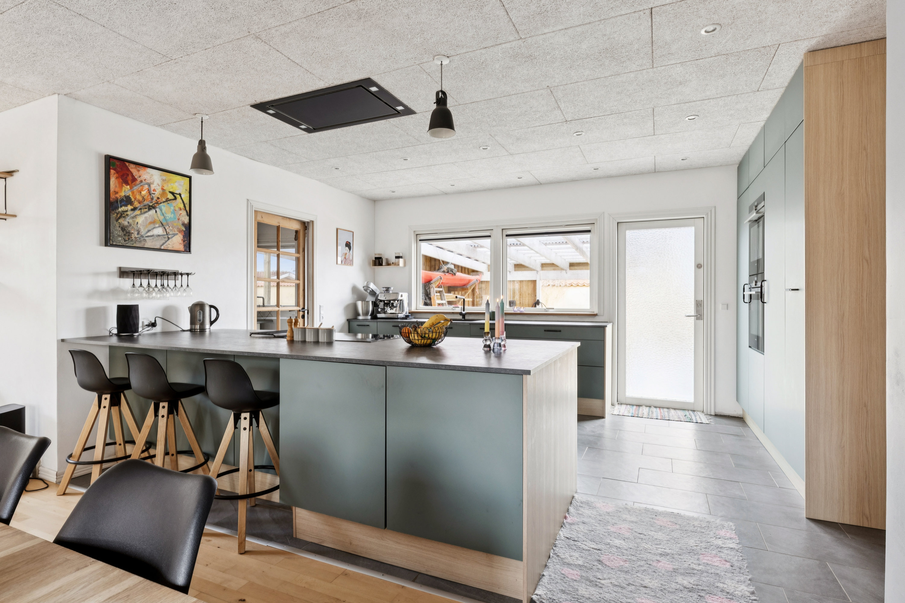 Fremhævet køkken billede i fuldskærmstilstand. Billede af Bådsmandsvej 34B, 2660 Brøndby Strand