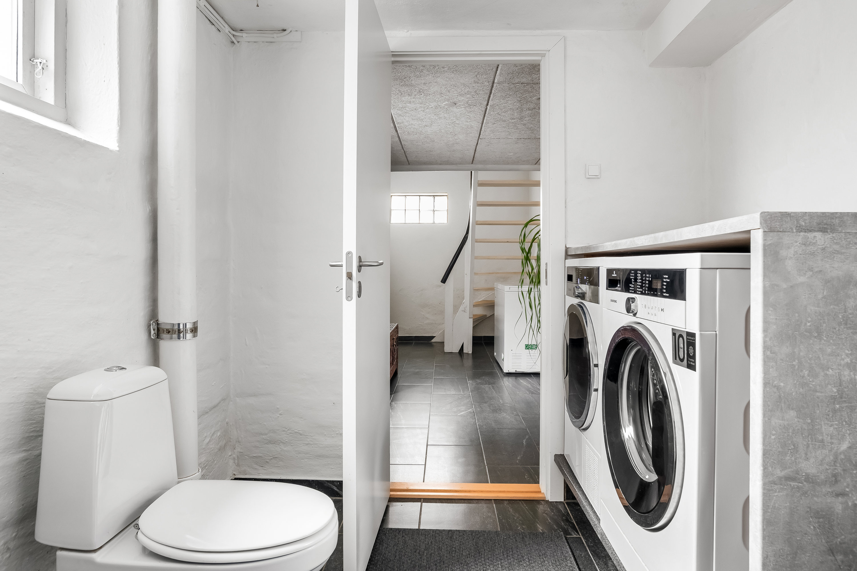 Fremhævet vaskerum billede i fuldskærmstilstand. Billede af Holbergsvej 30, 7500 Holstebro