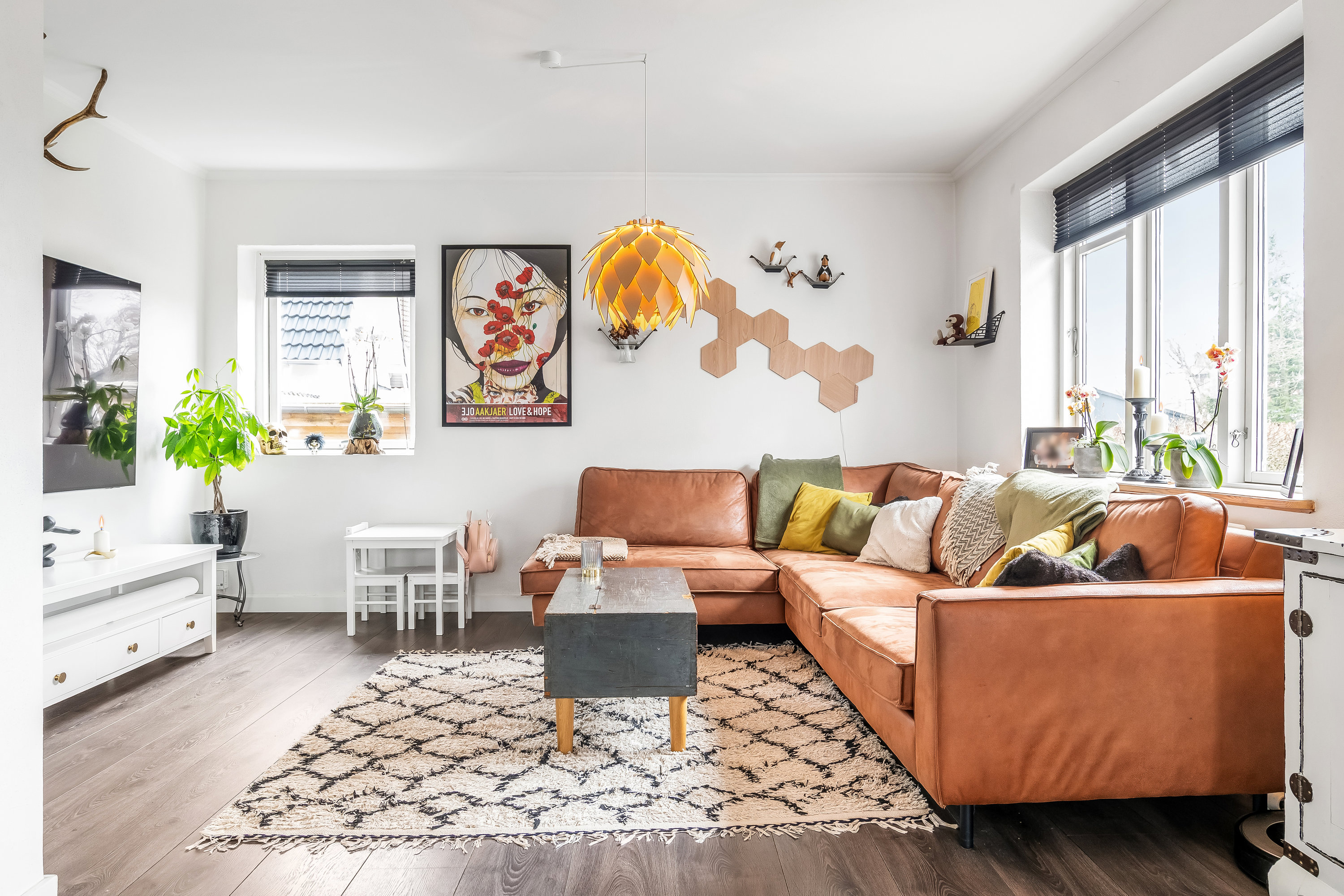 Fremhævet stue billede i fuldskærmstilstand. Billede af Holbergsvej 30, 7500 Holstebro