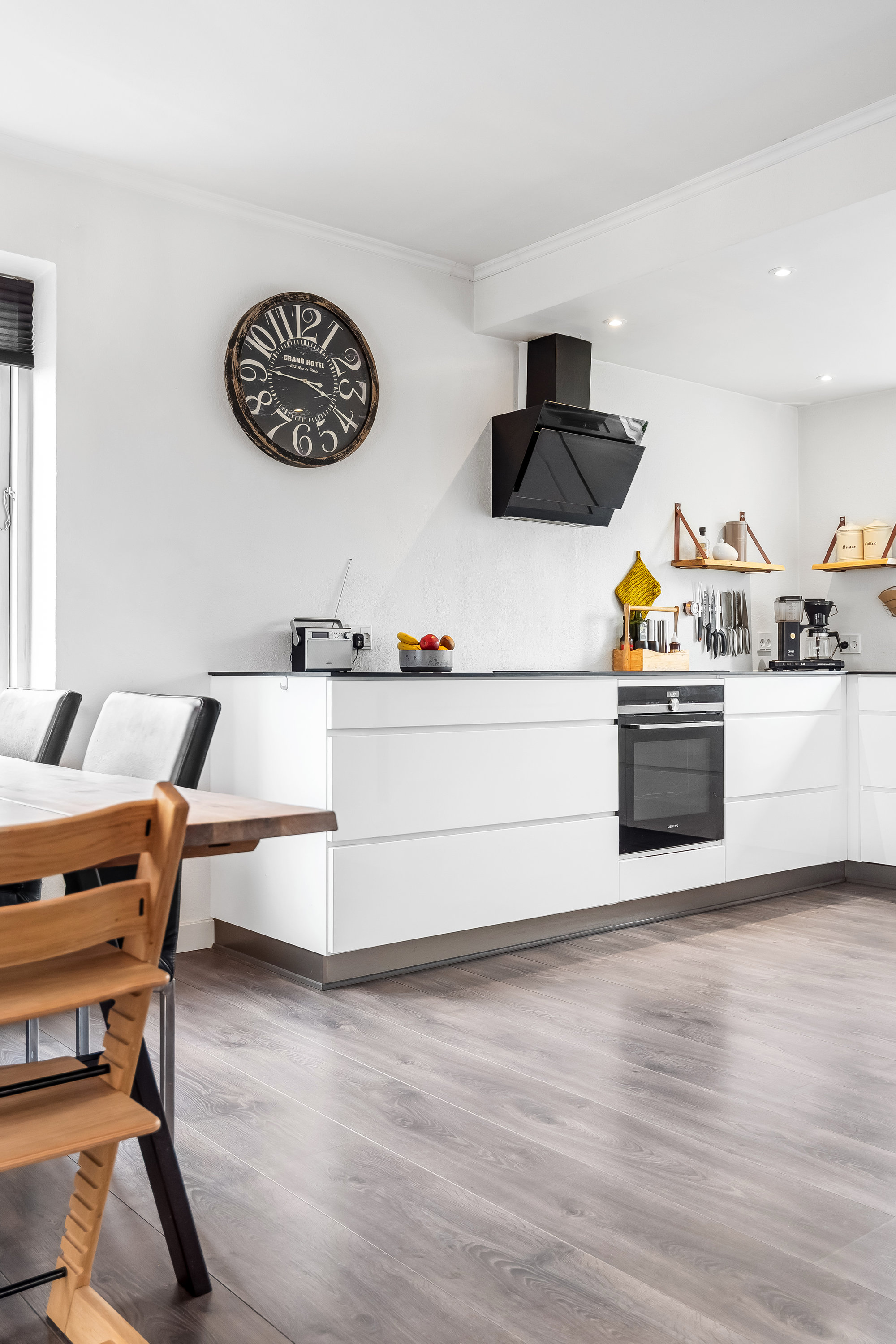 Fremhævet køkken alrum billede i fuldskærmstilstand. Billede af Holbergsvej 30, 7500 Holstebro