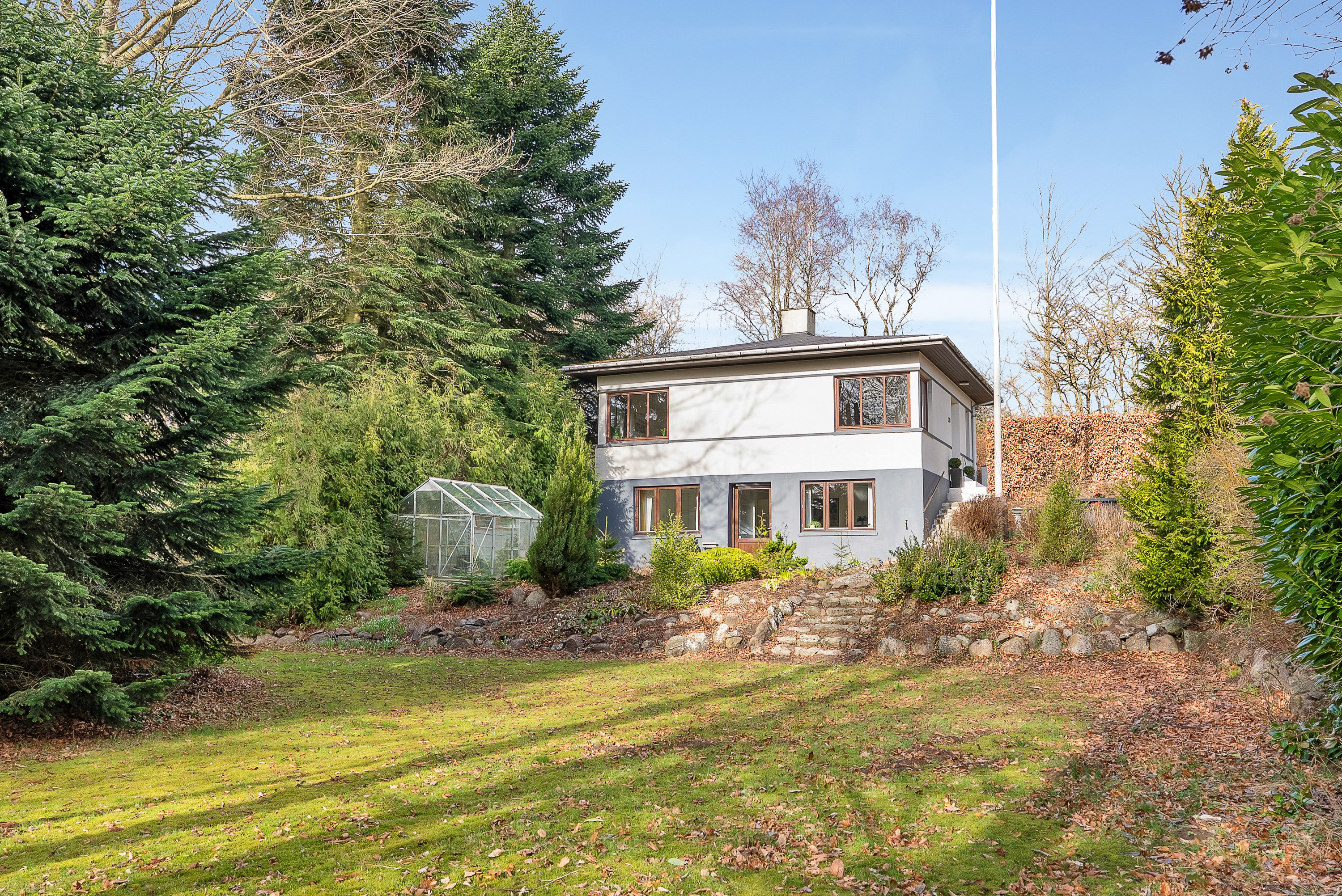 Fremhævet facade billede i fuldskærmstilstand. Billede af Søhusvej 220, Allesø, 5270 Odense N