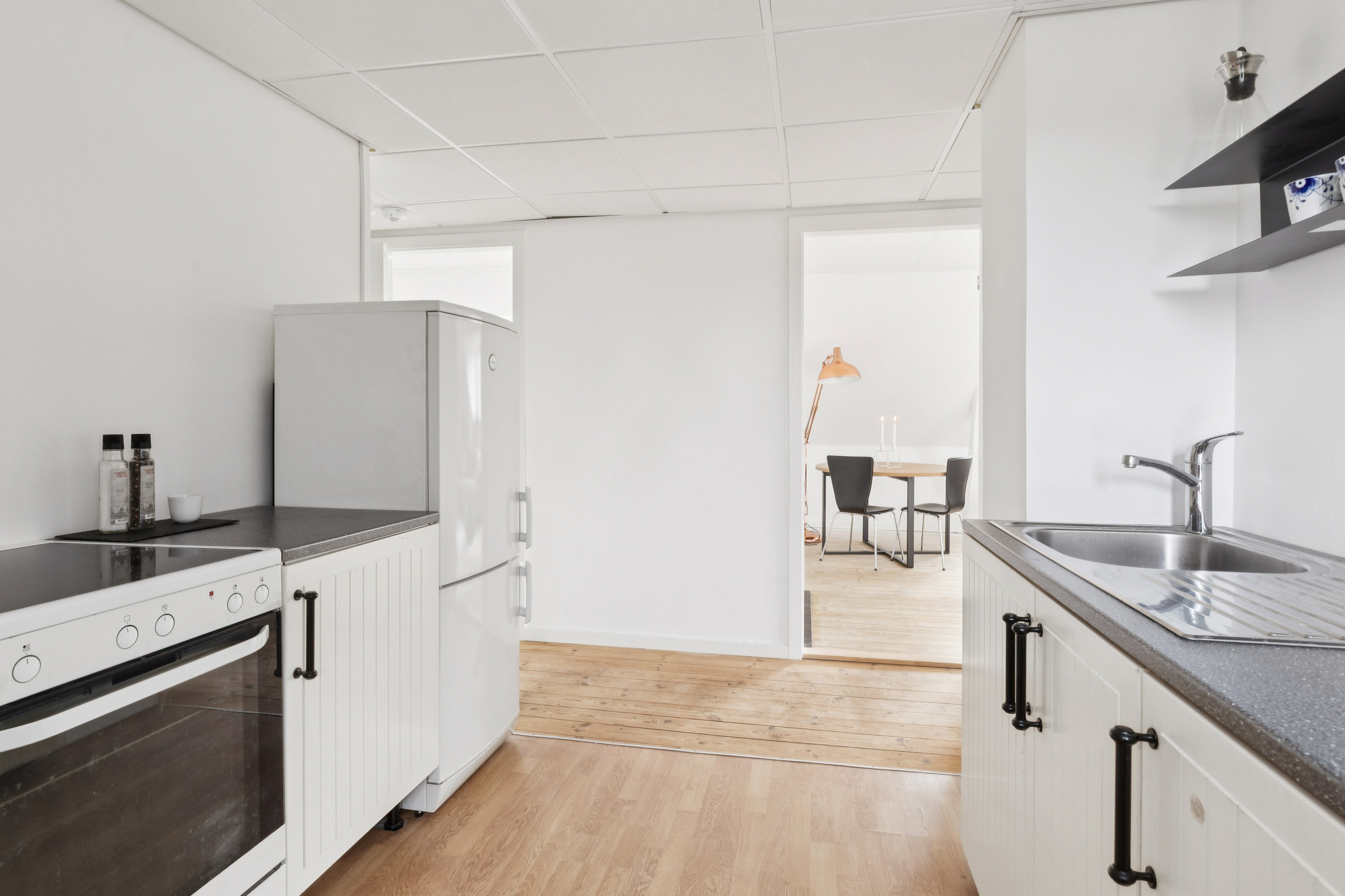 Fremhævet køkken billede i fuldskærmstilstand. Billede af Slotsherrensvej 114, 1., 2720 Vanløse