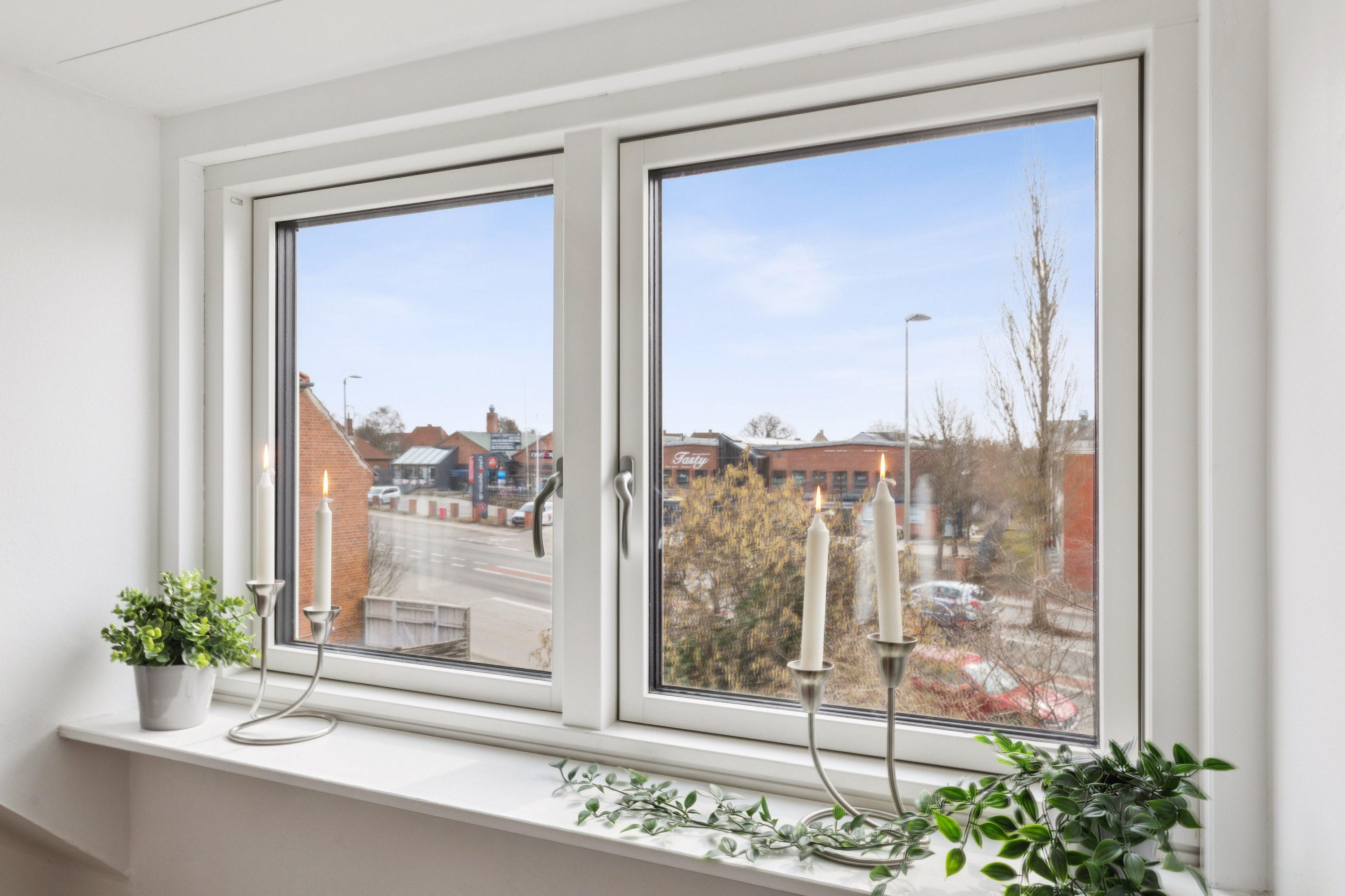 Fremhævet stue billede i fuldskærmstilstand. Billede af Slotsherrensvej 114, 1., 2720 Vanløse