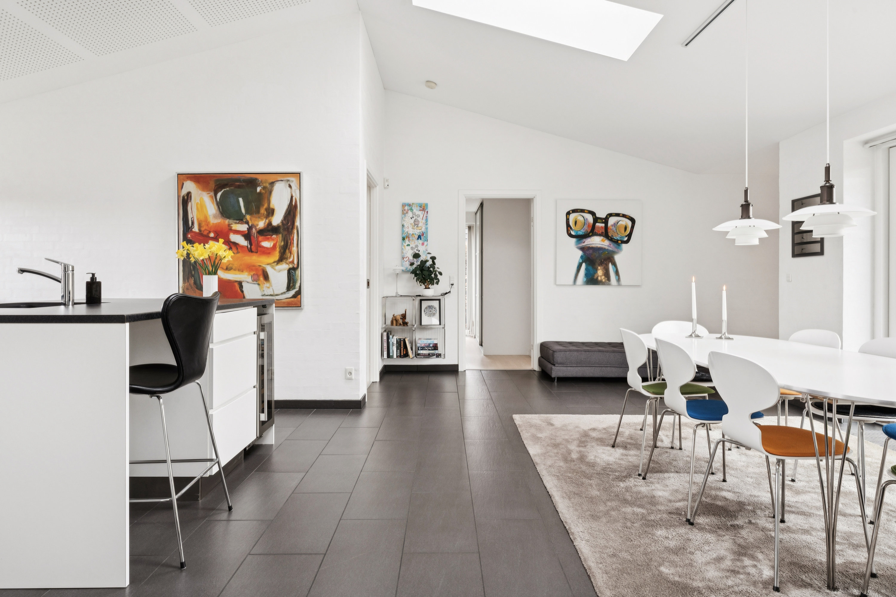 Fremhævet stue billede i fuldskærmstilstand. Billede af Svend Engelunds Vej 22, 9000 Aalborg