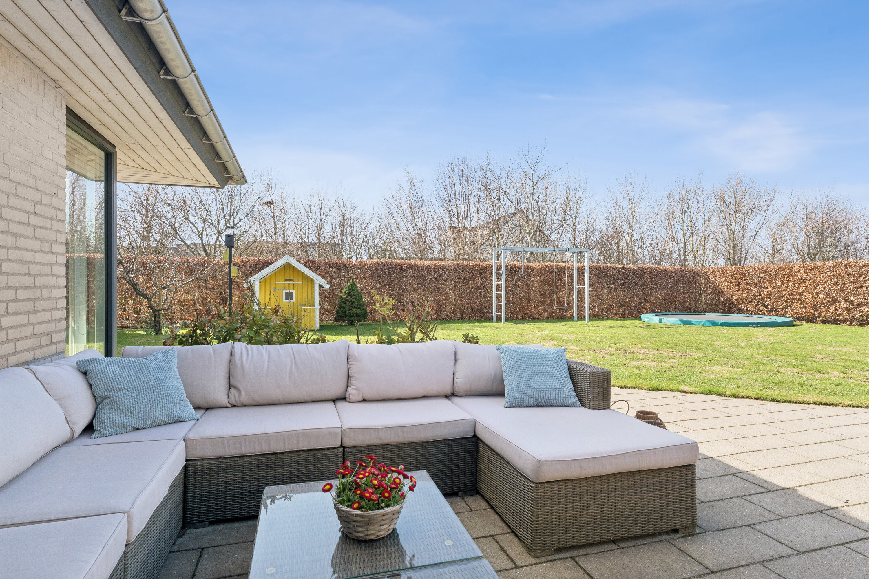 Fremhævet terrasse billede i fuldskærmstilstand. Billede af Svend Engelunds Vej 22, 9000 Aalborg