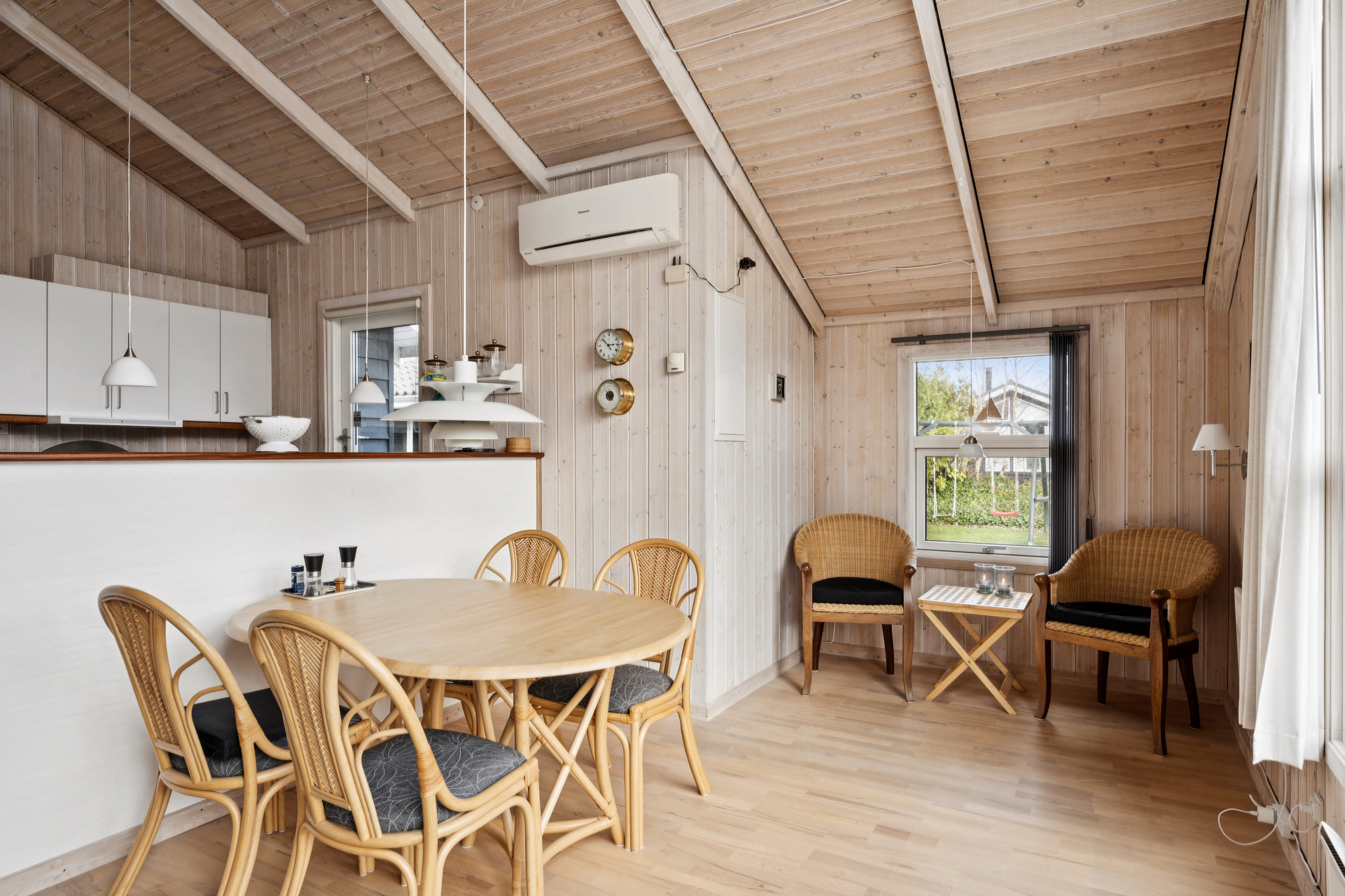 Fremhævet stue billede i fuldskærmstilstand. Billede af Bjarkes Grund 3, Øer, 8400 Ebeltoft