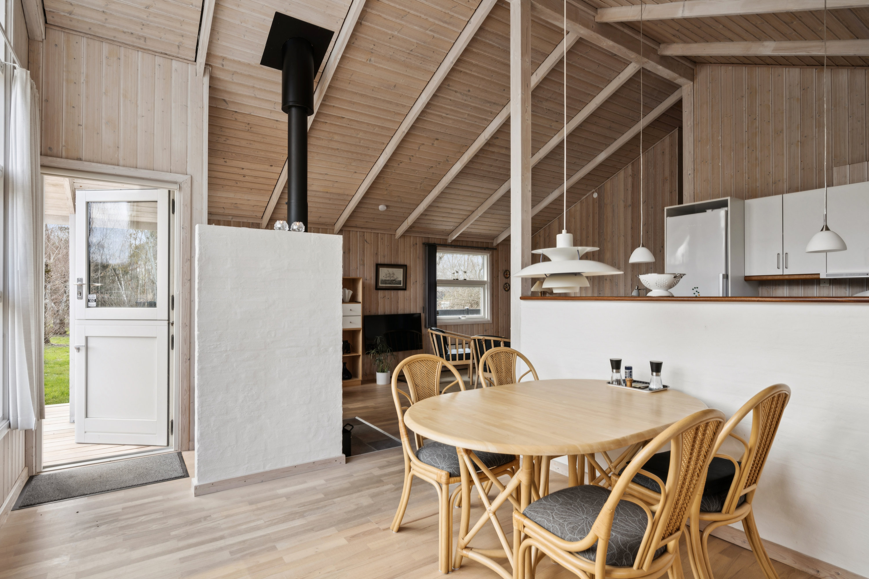 Fremhævet stue billede i fuldskærmstilstand. Billede af Bjarkes Grund 3, Øer, 8400 Ebeltoft