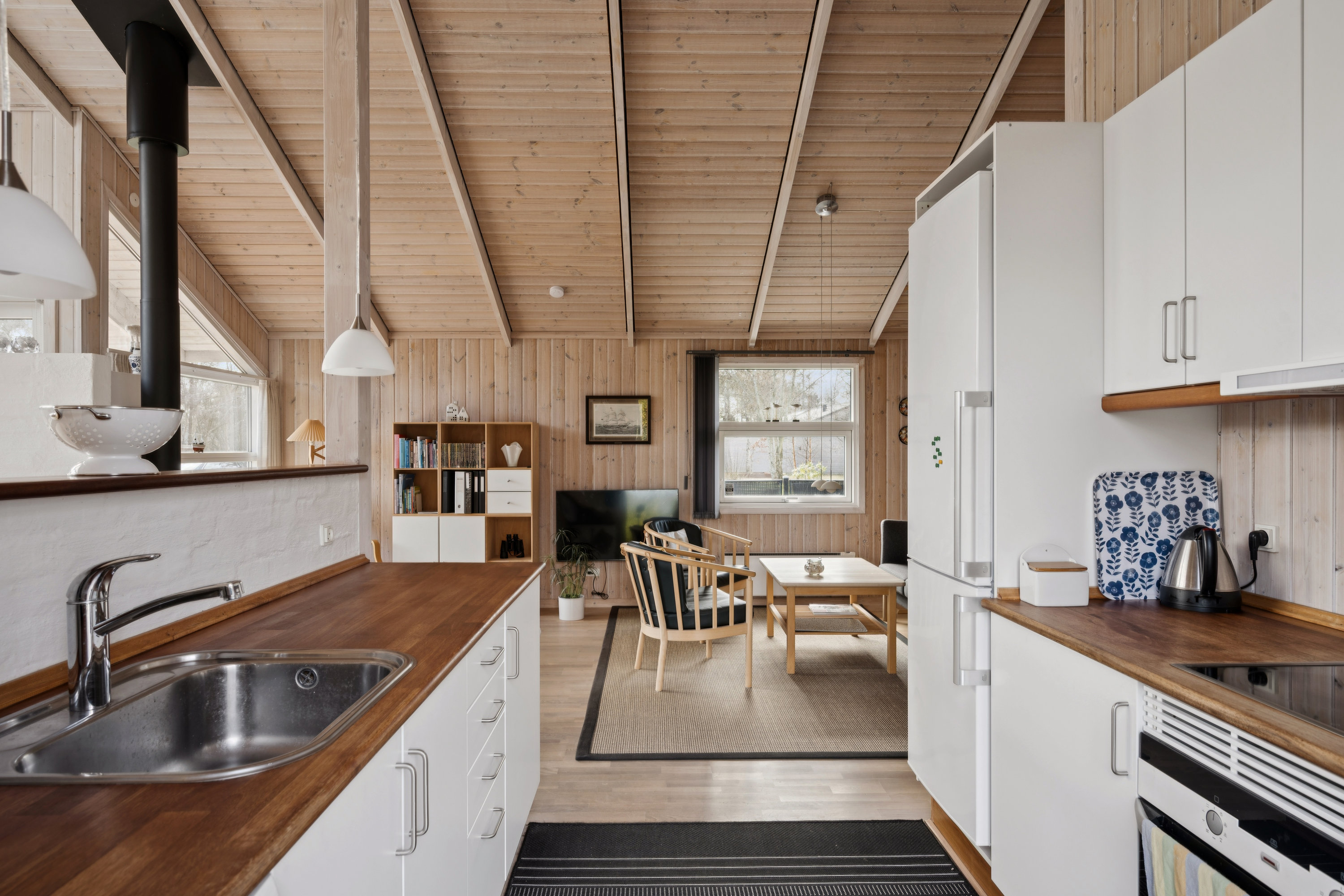 Fremhævet køkken billede i fuldskærmstilstand. Billede af Bjarkes Grund 3, Øer, 8400 Ebeltoft