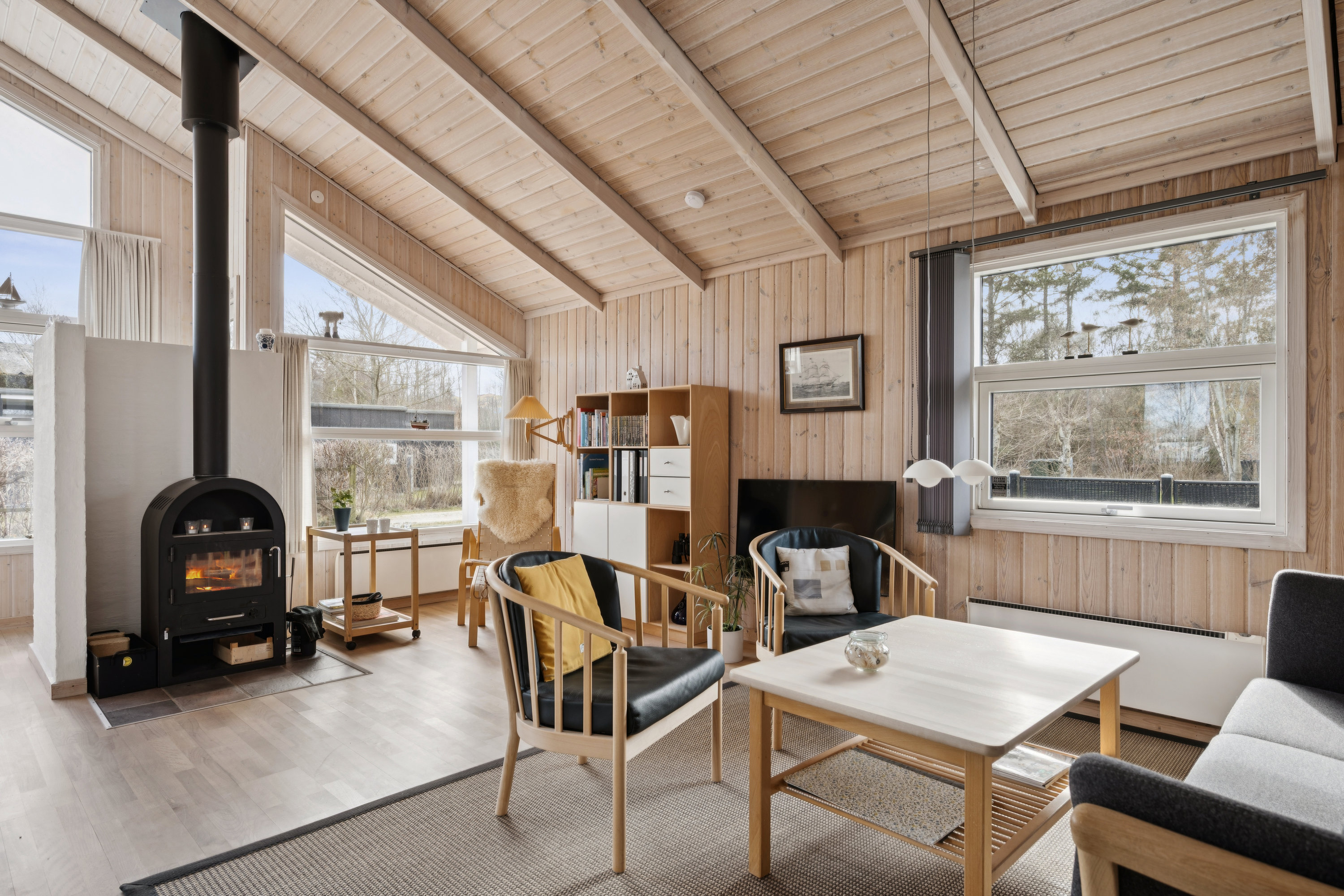 Fremhævet stue billede i fuldskærmstilstand. Billede af Bjarkes Grund 3, Øer, 8400 Ebeltoft