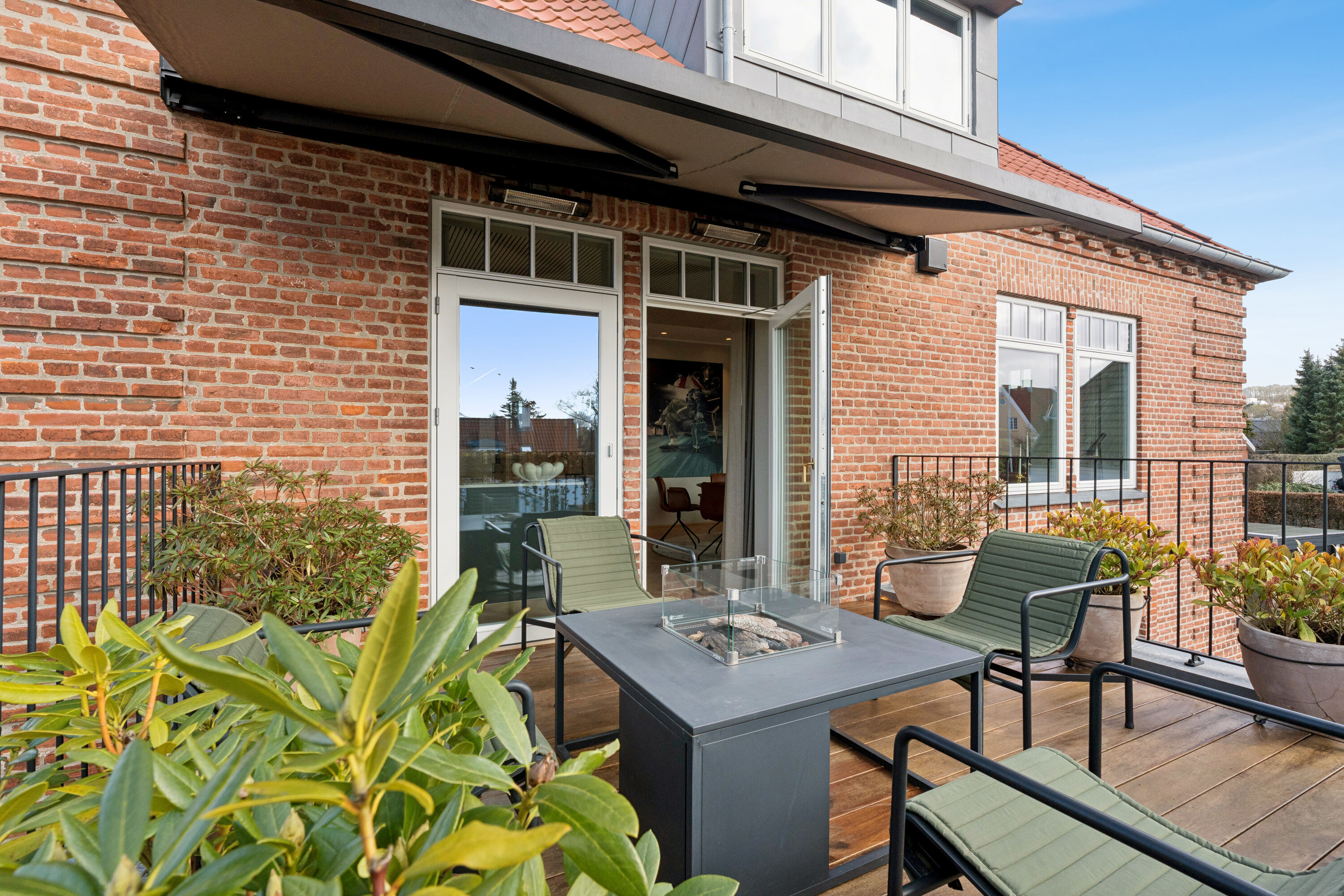 Fremhævet terrasse billede i fuldskærmstilstand. Billede af Anne Maries Vej 14, 1., 9000 Aalborg