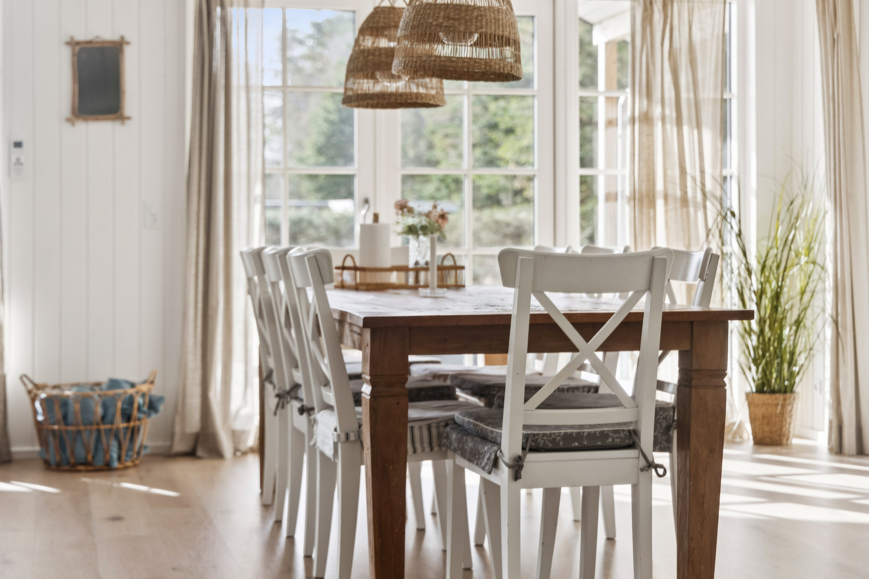 Fremhævet stue billede i fuldskærmstilstand. Billede af Orionvej 8, 9370 Hals